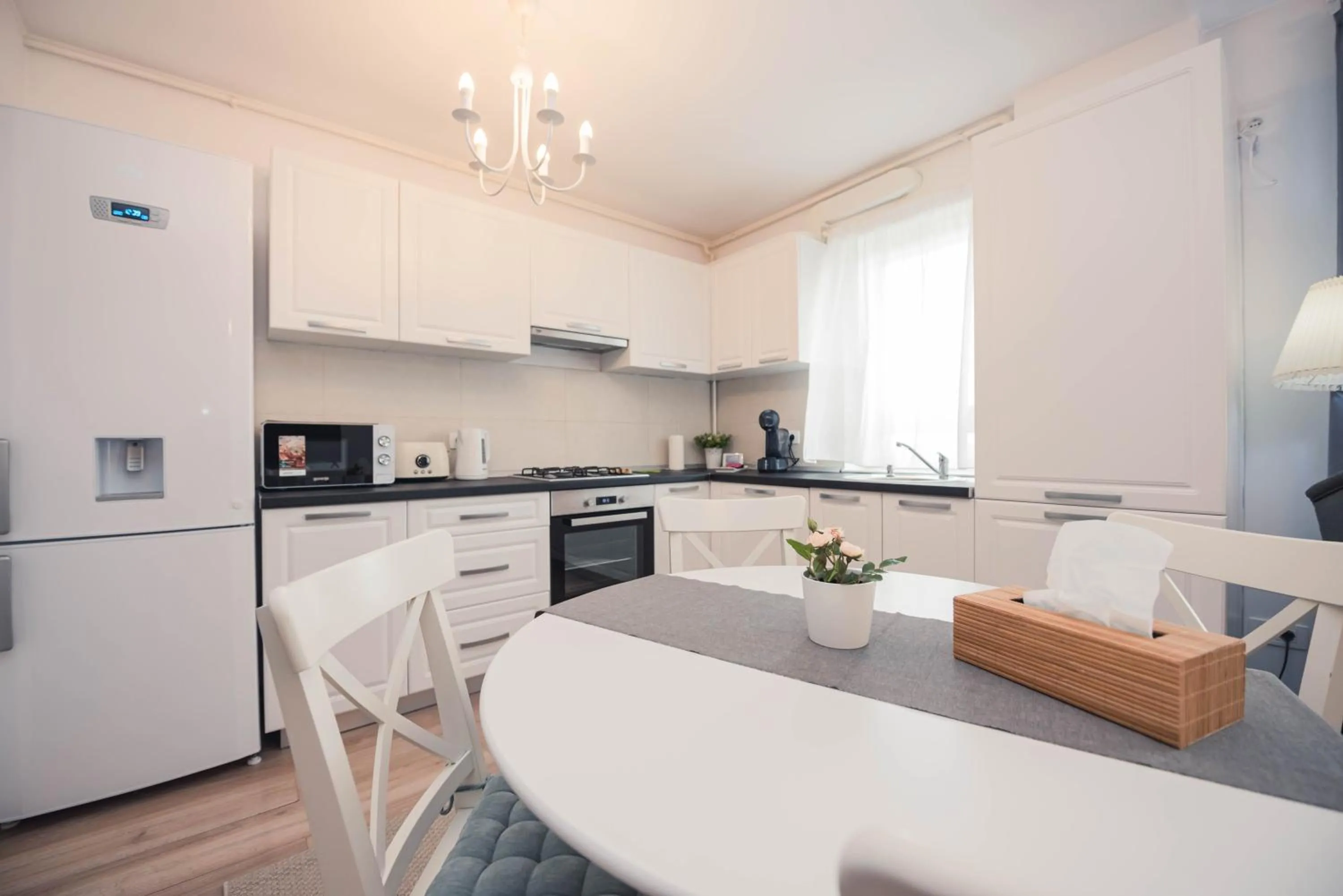White Mood Apartment Brasov