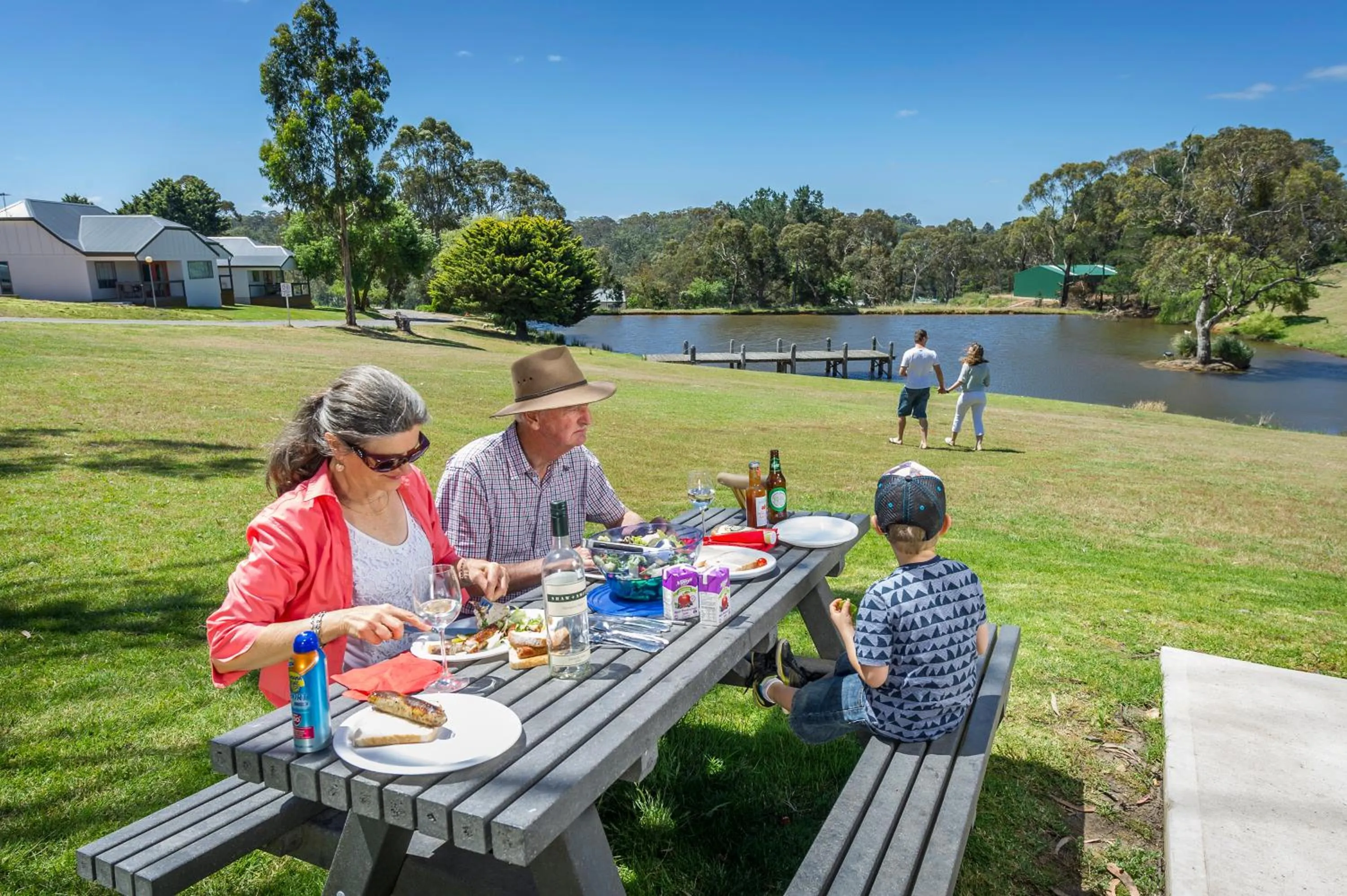 BBQ facilities in Discovery Parks - Hahndorf