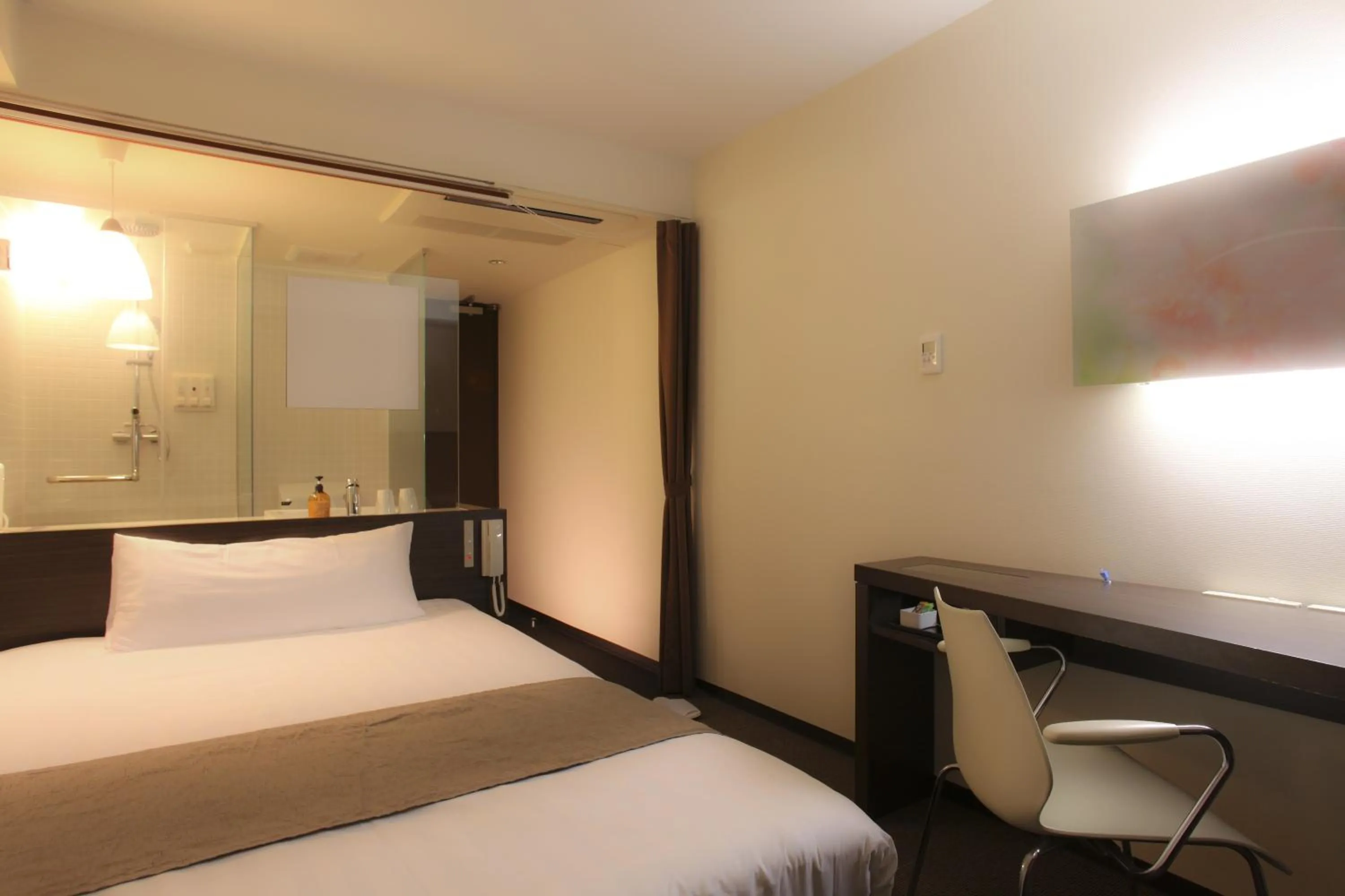 Bedroom, Bed in KOKO HOTEL Numazu Inter