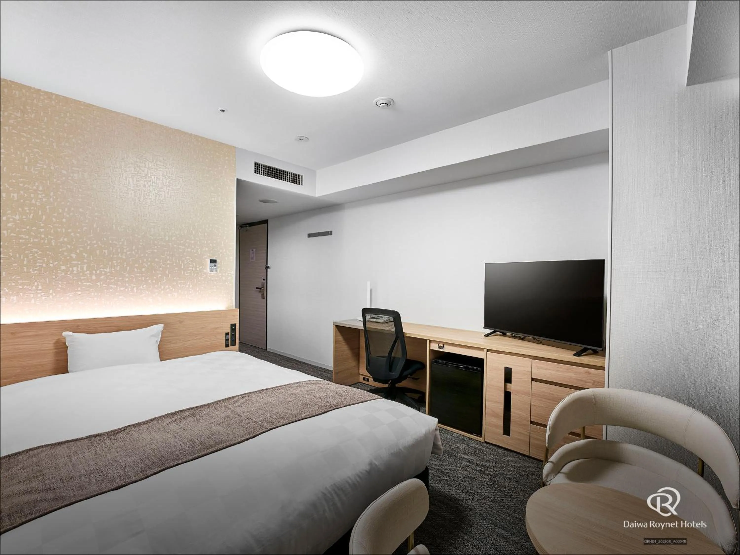 Bed in Daiwa Roynet Hotel Hamamatsu