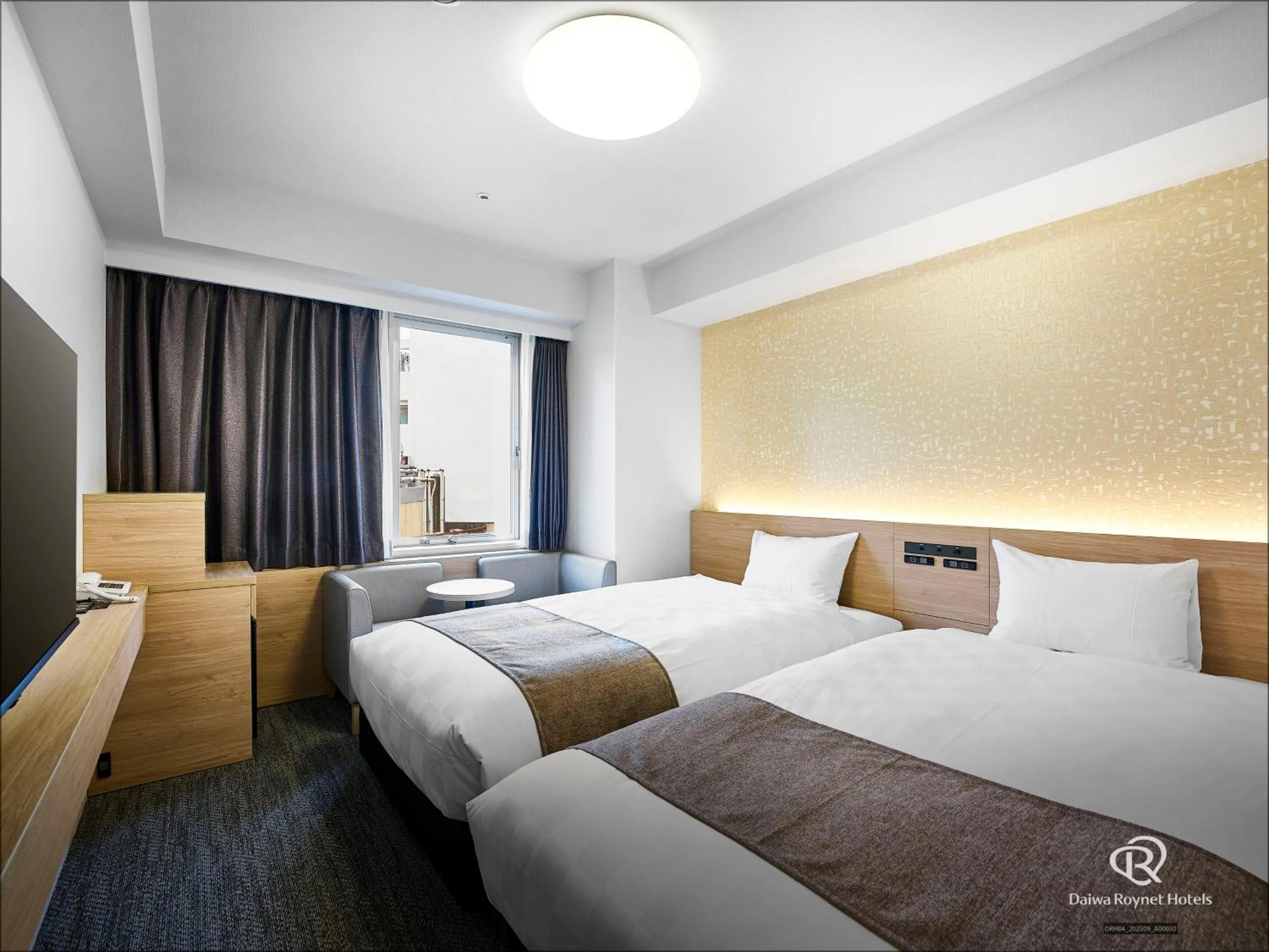 Bed in Daiwa Roynet Hotel Hamamatsu