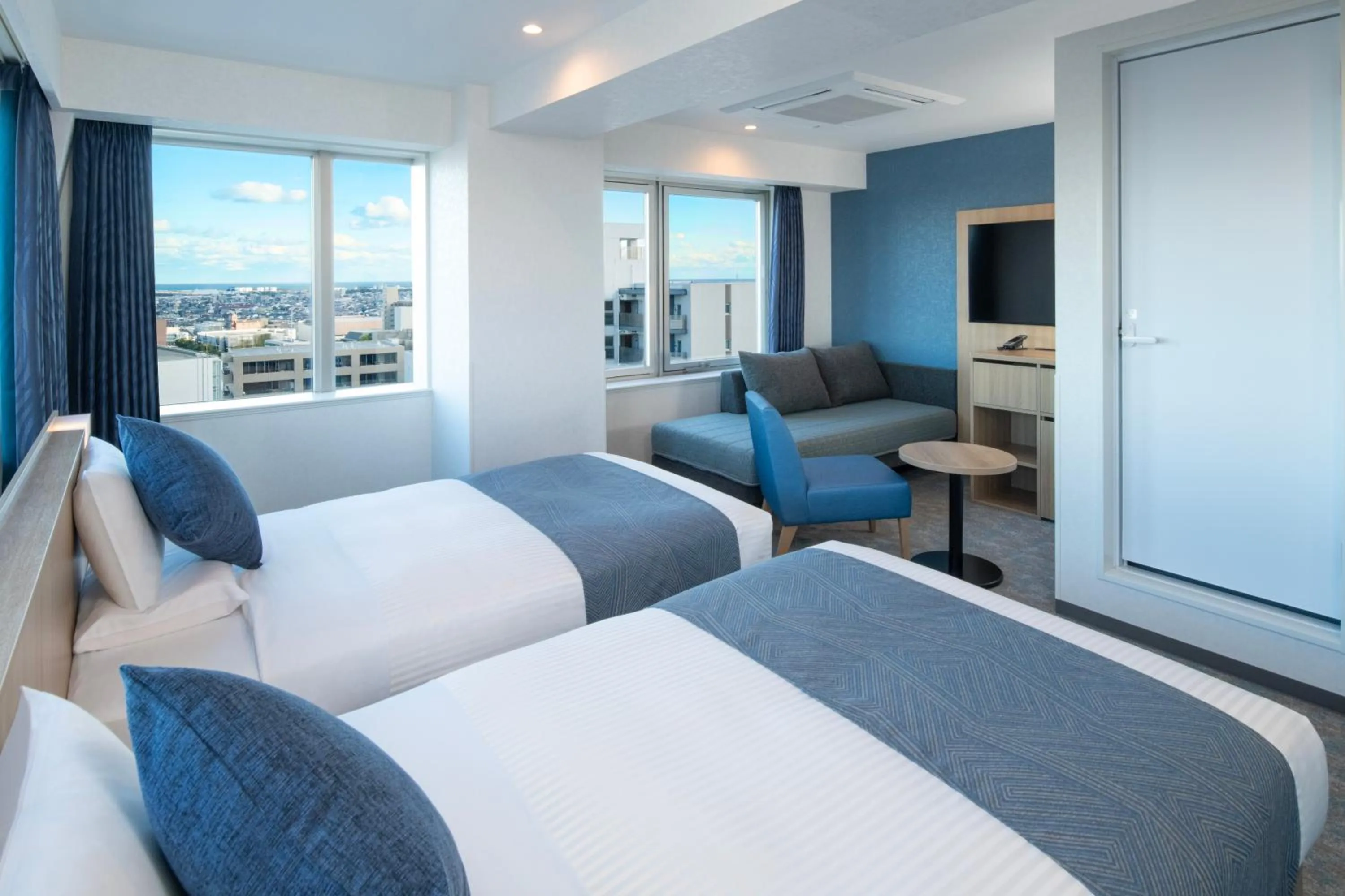 Photo of the whole room, Bed in ART HOTEL Miyazaki Sky Tower