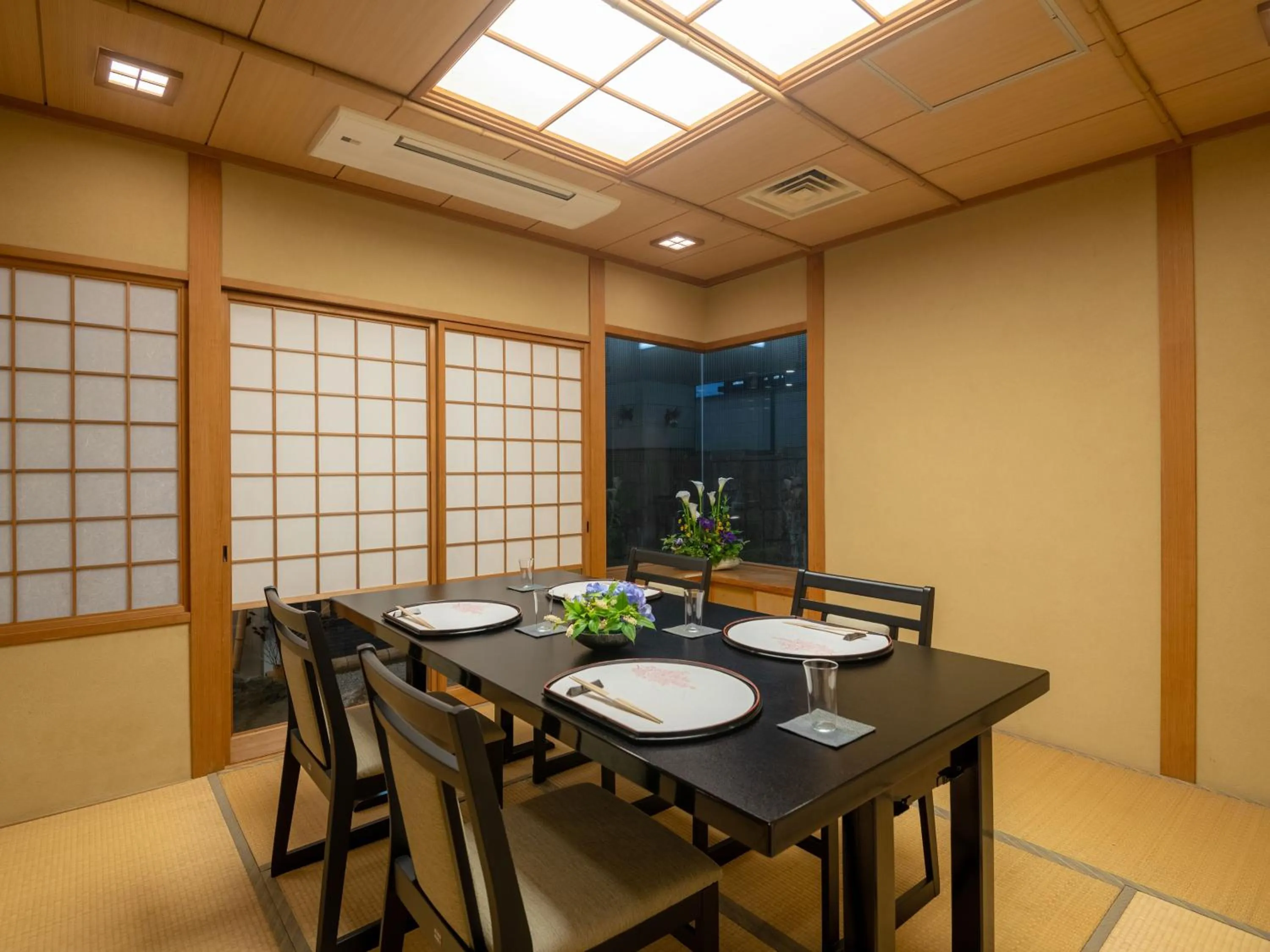 Restaurant/places to eat in ART HOTEL Miyazaki Sky Tower