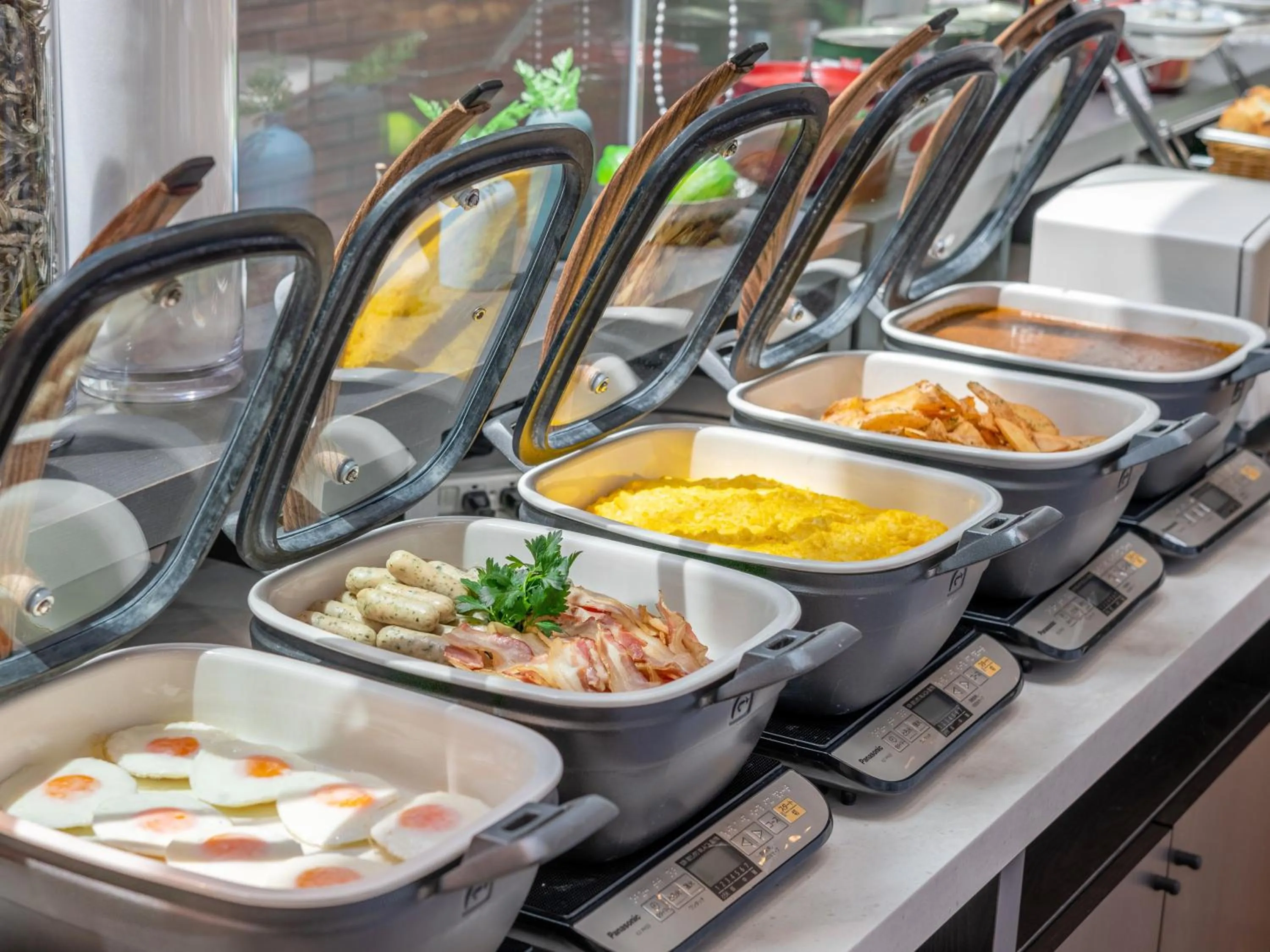 Restaurant/places to eat in ART HOTEL Miyazaki Sky Tower