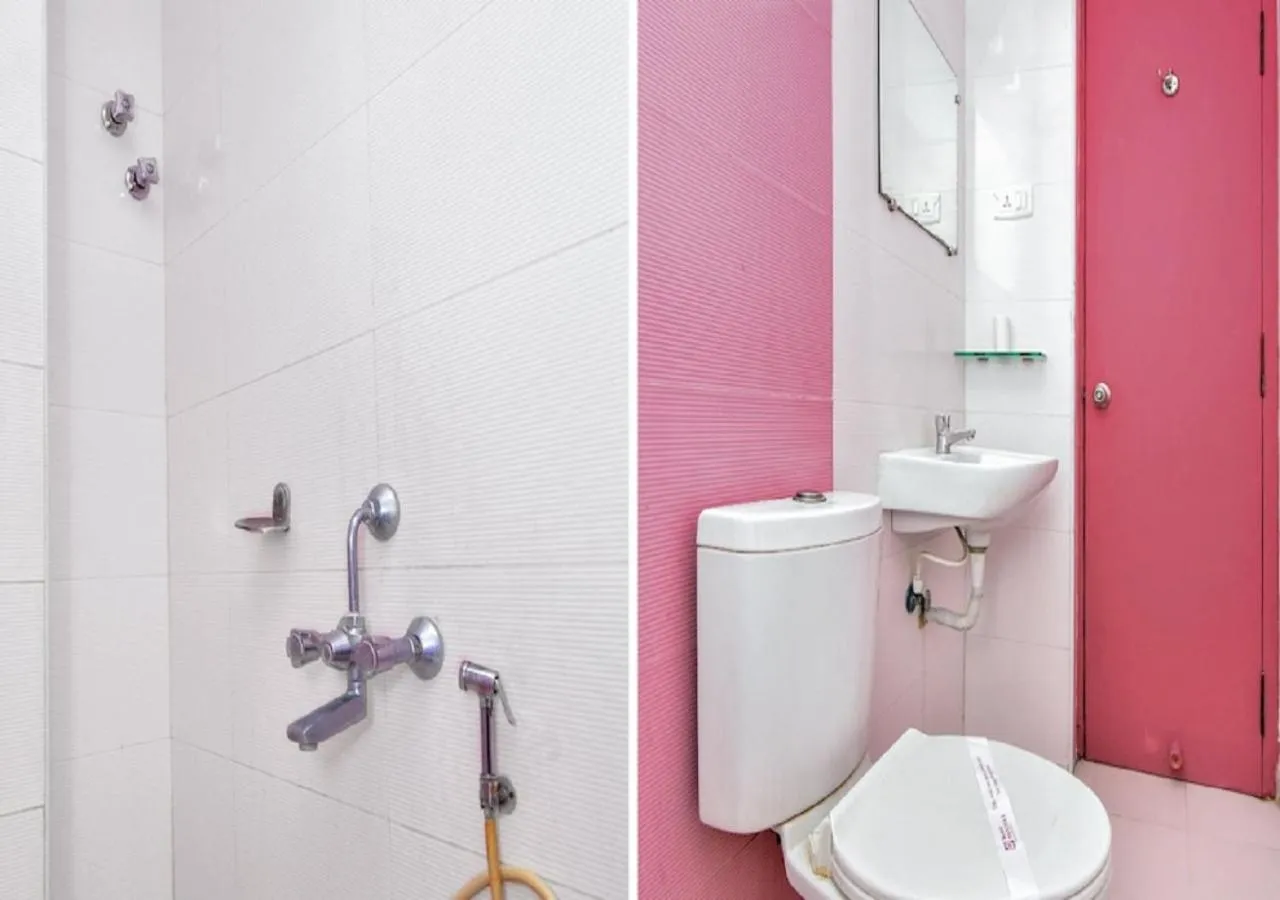 Bathroom in Hotel Pandian