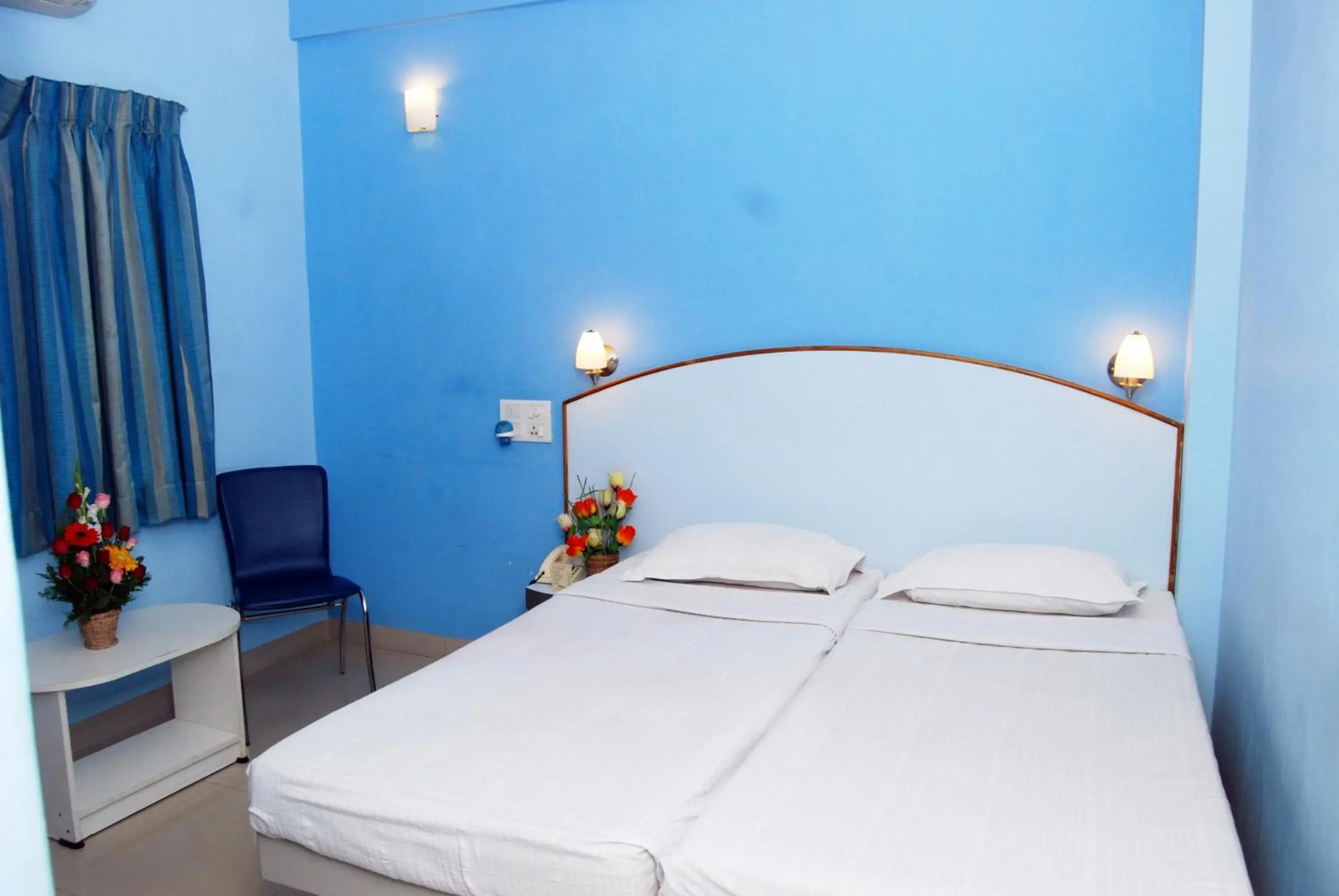 Photo of the whole room, Bed in Hotel Pandian Photo of the whole room, Bed in Hotel Pandian