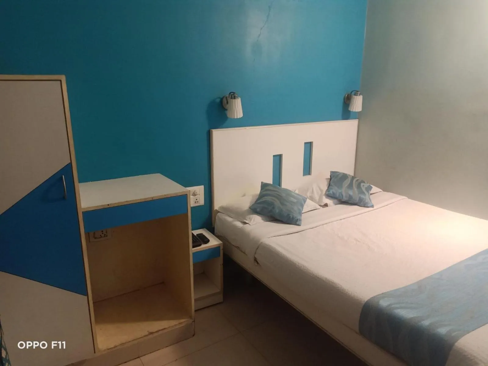 Bed in Hotel Pandian