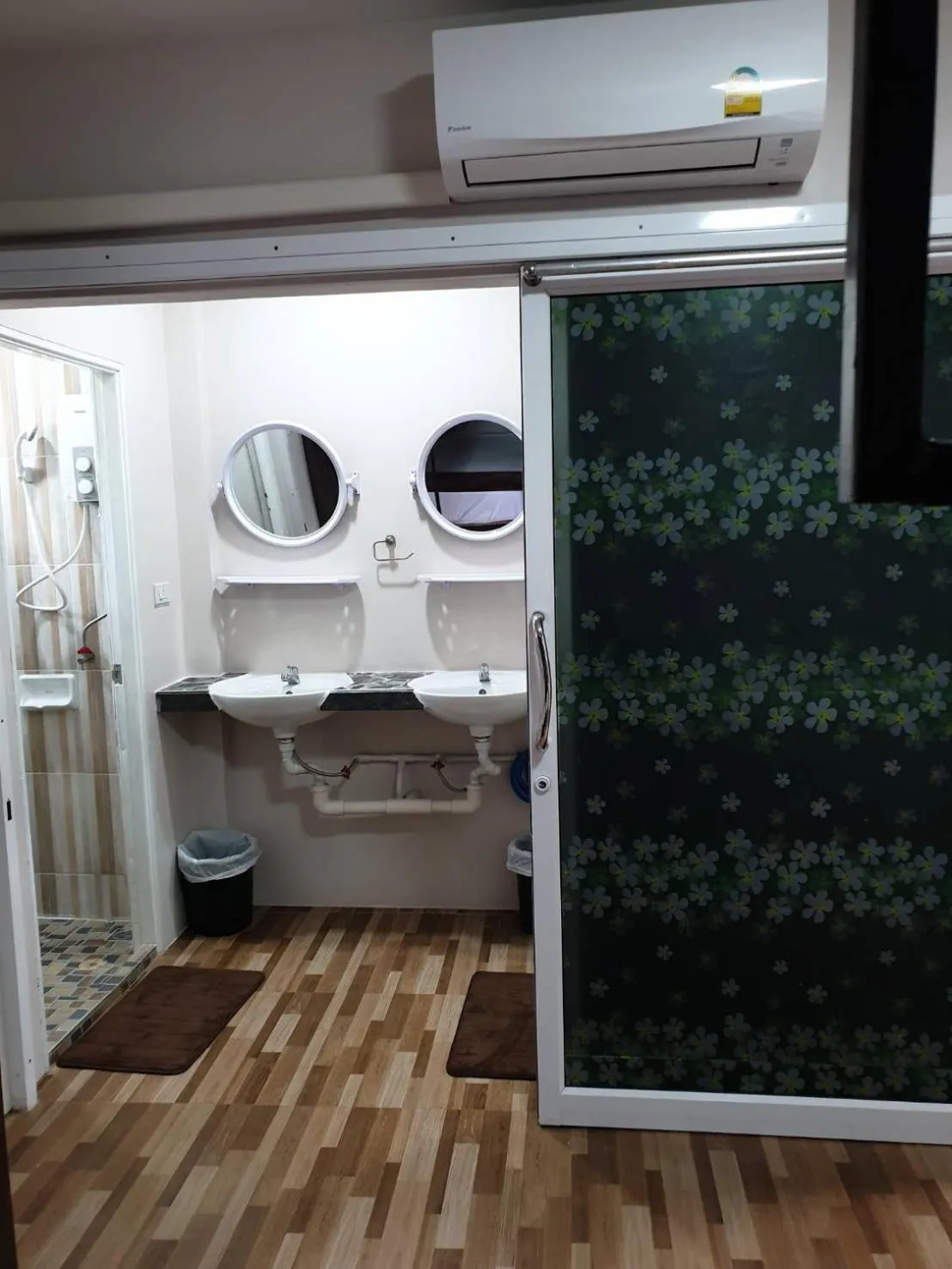 Bathroom in Sairee Center Guest House