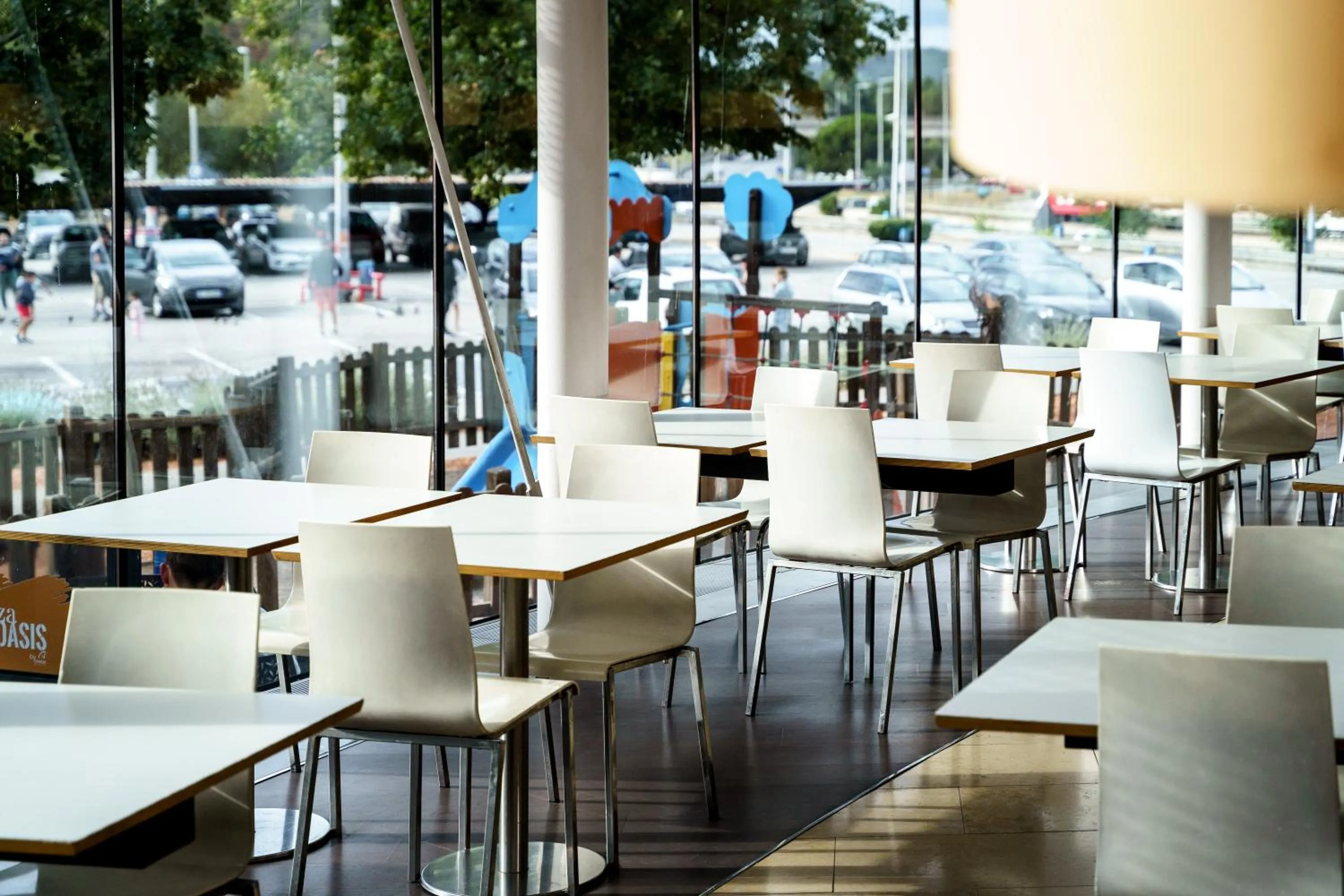 Restaurant/places to eat in AS Porta de Barcelona