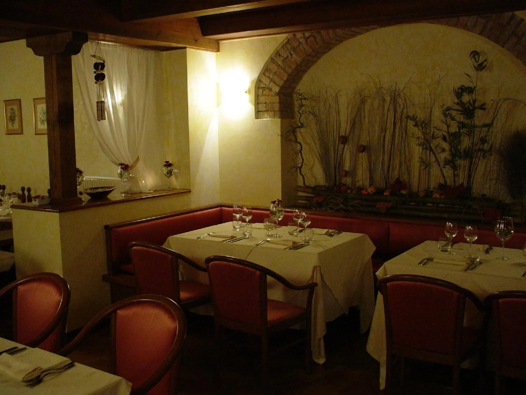 Restaurant/places to eat in Albergo Ristorante Flora