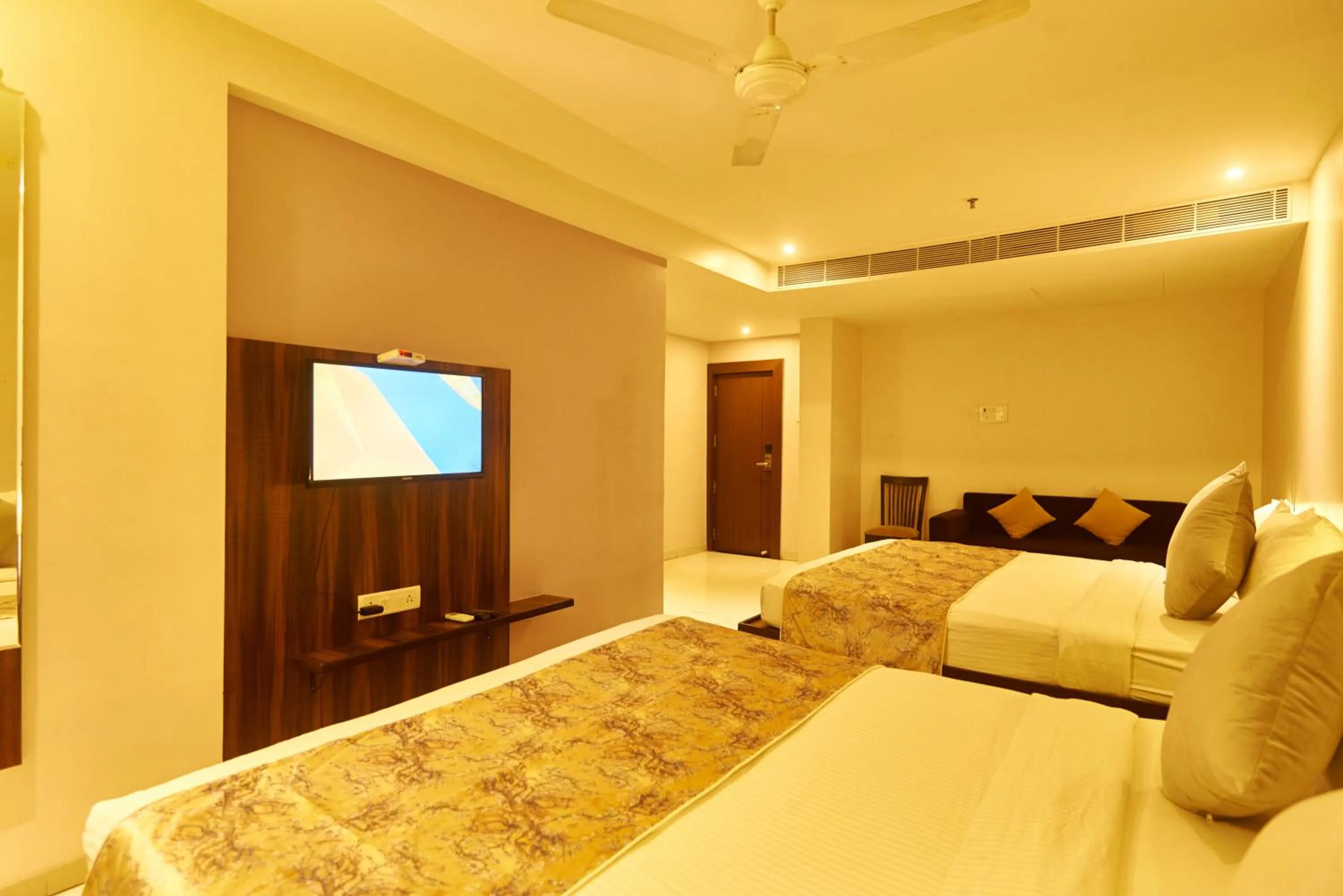 Bathroom, Bed in Hotel G-Square - Shirdi