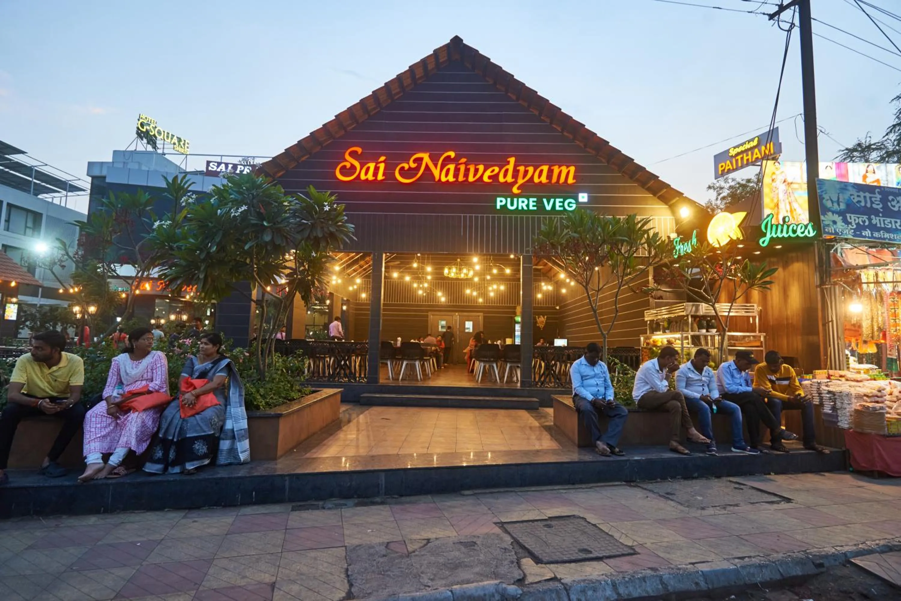 Hotel G-Square - Shirdi