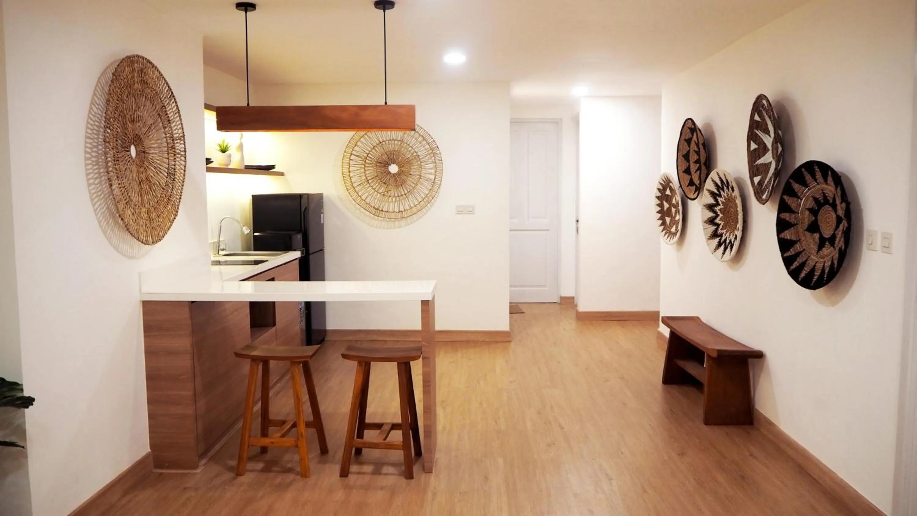Kitchen or kitchenette in Ocean Beach Villas - Carita Kondominium
