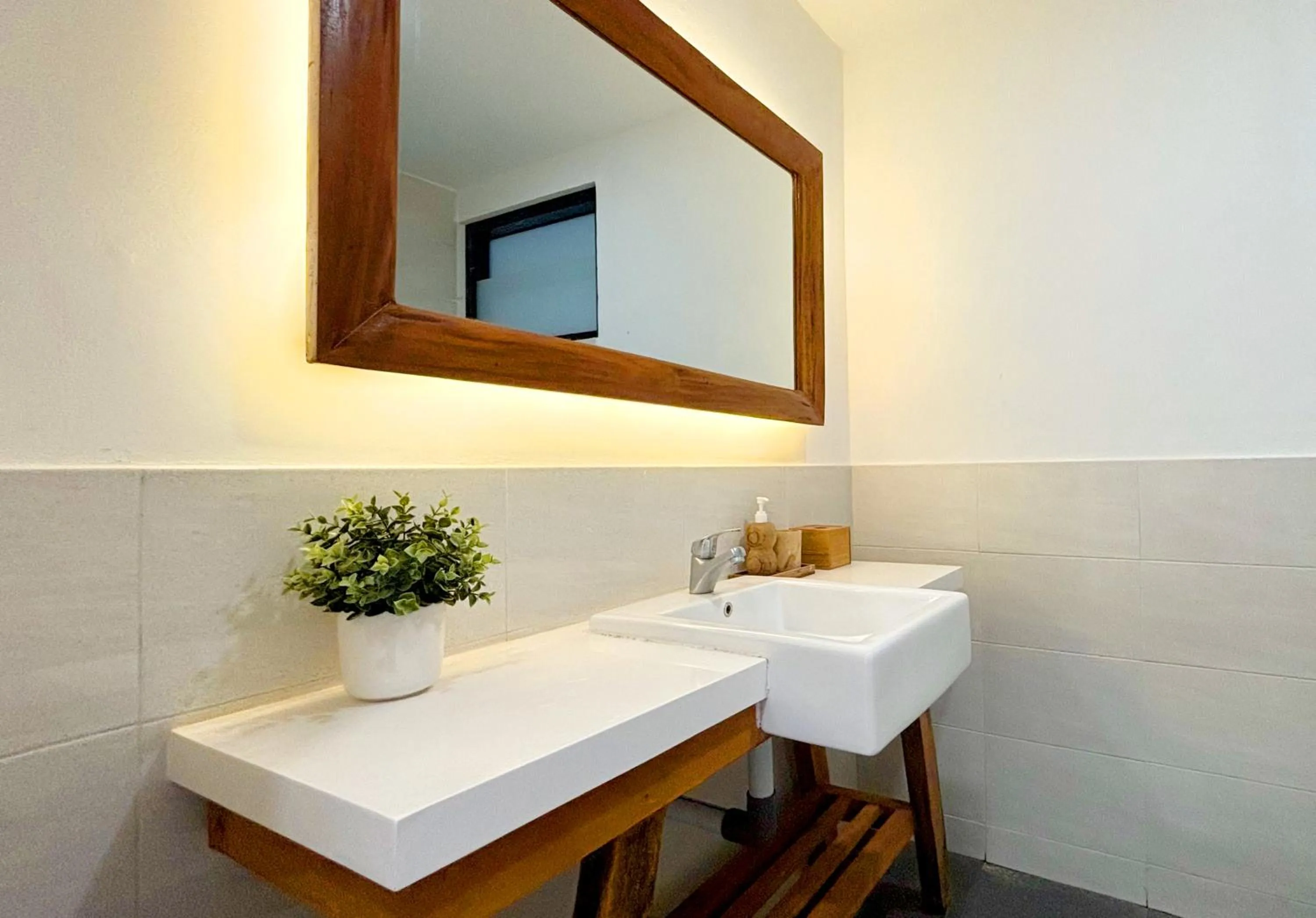Bathroom in Ocean Beach Villas - Carita Kondominium