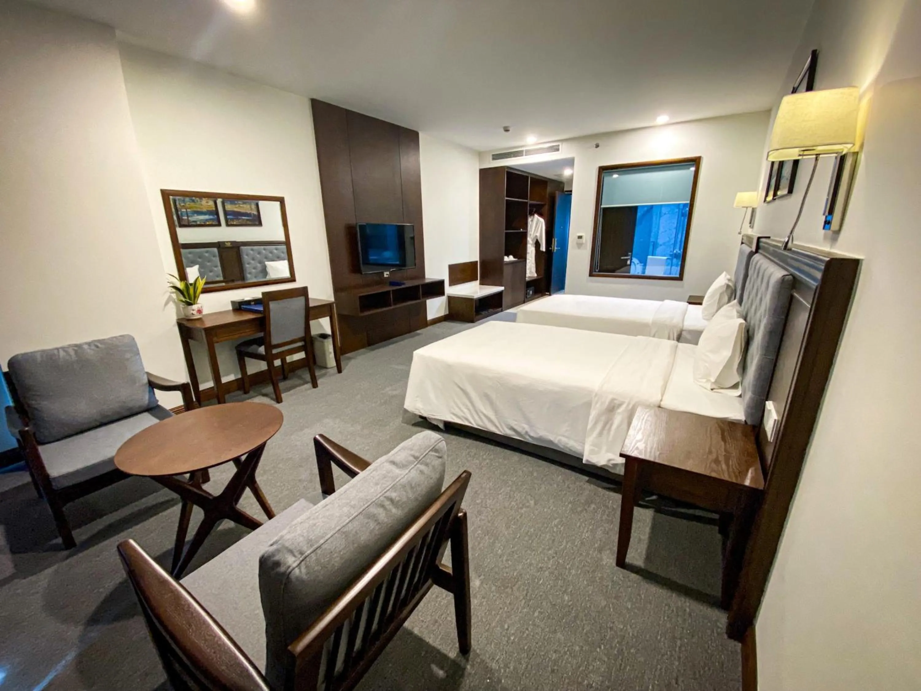 Bedroom, Bed in Peace Hotel Hạ Long