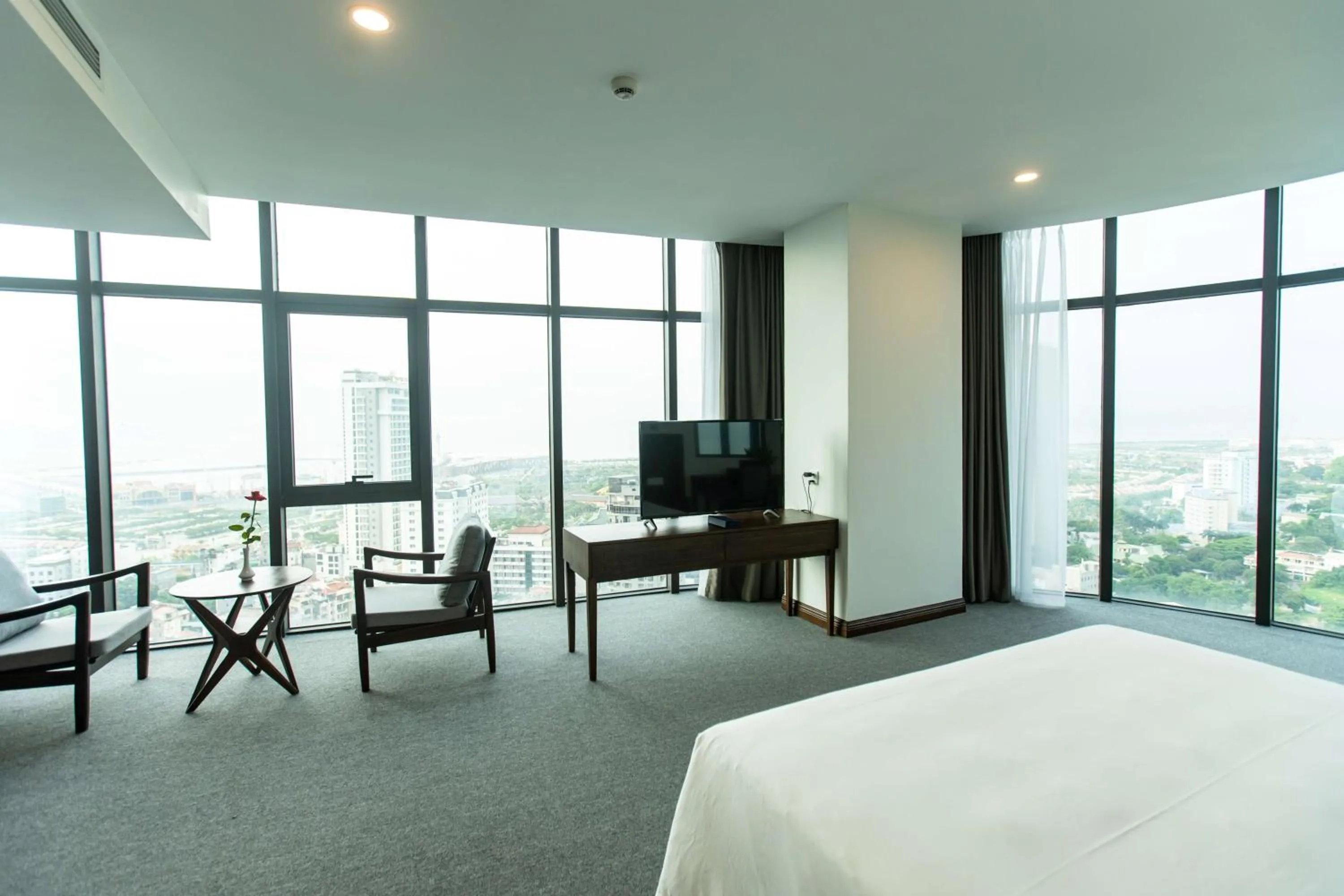 Bedroom, Bed in Peace Hotel Hạ Long