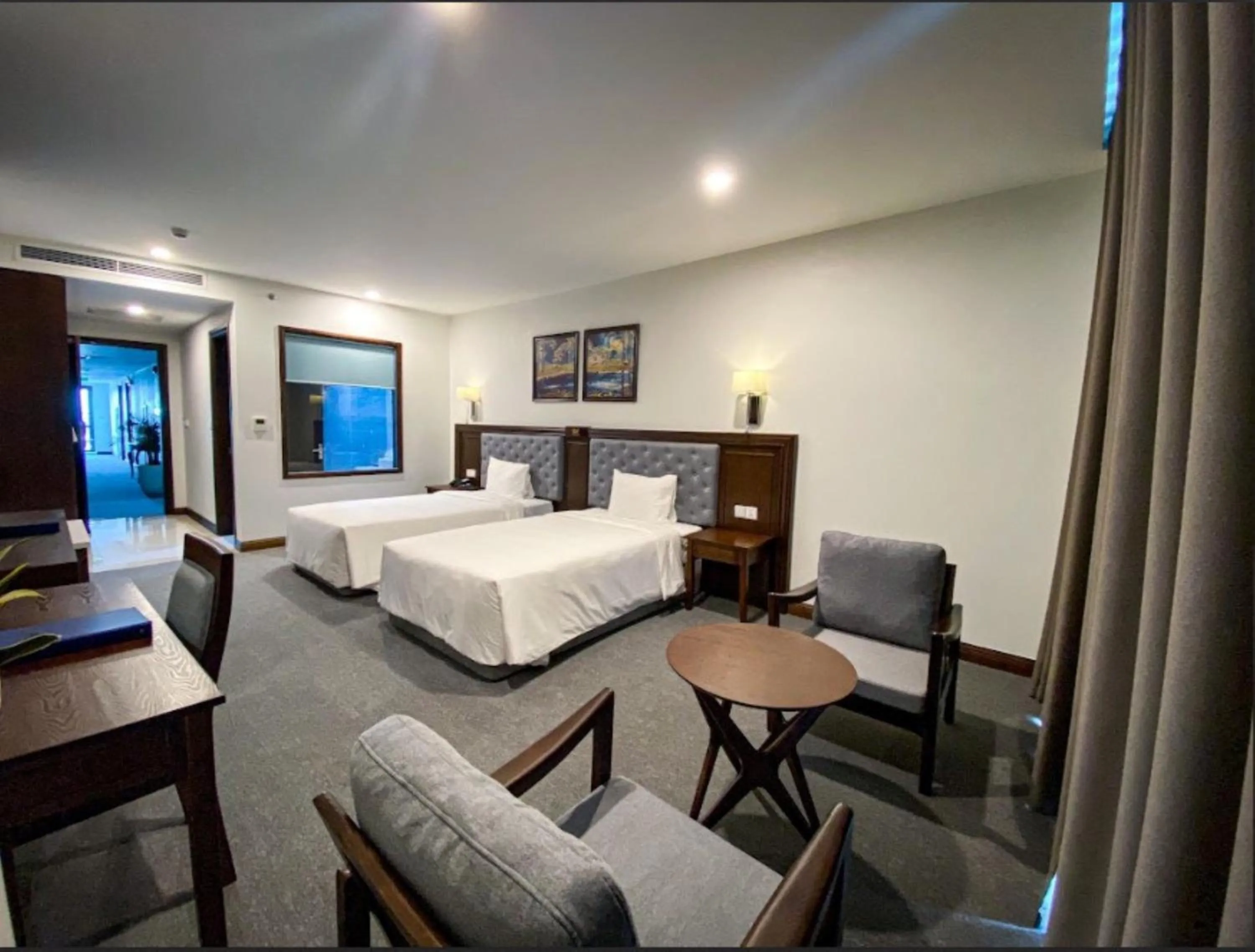 Bed in Peace Hotel Hạ Long