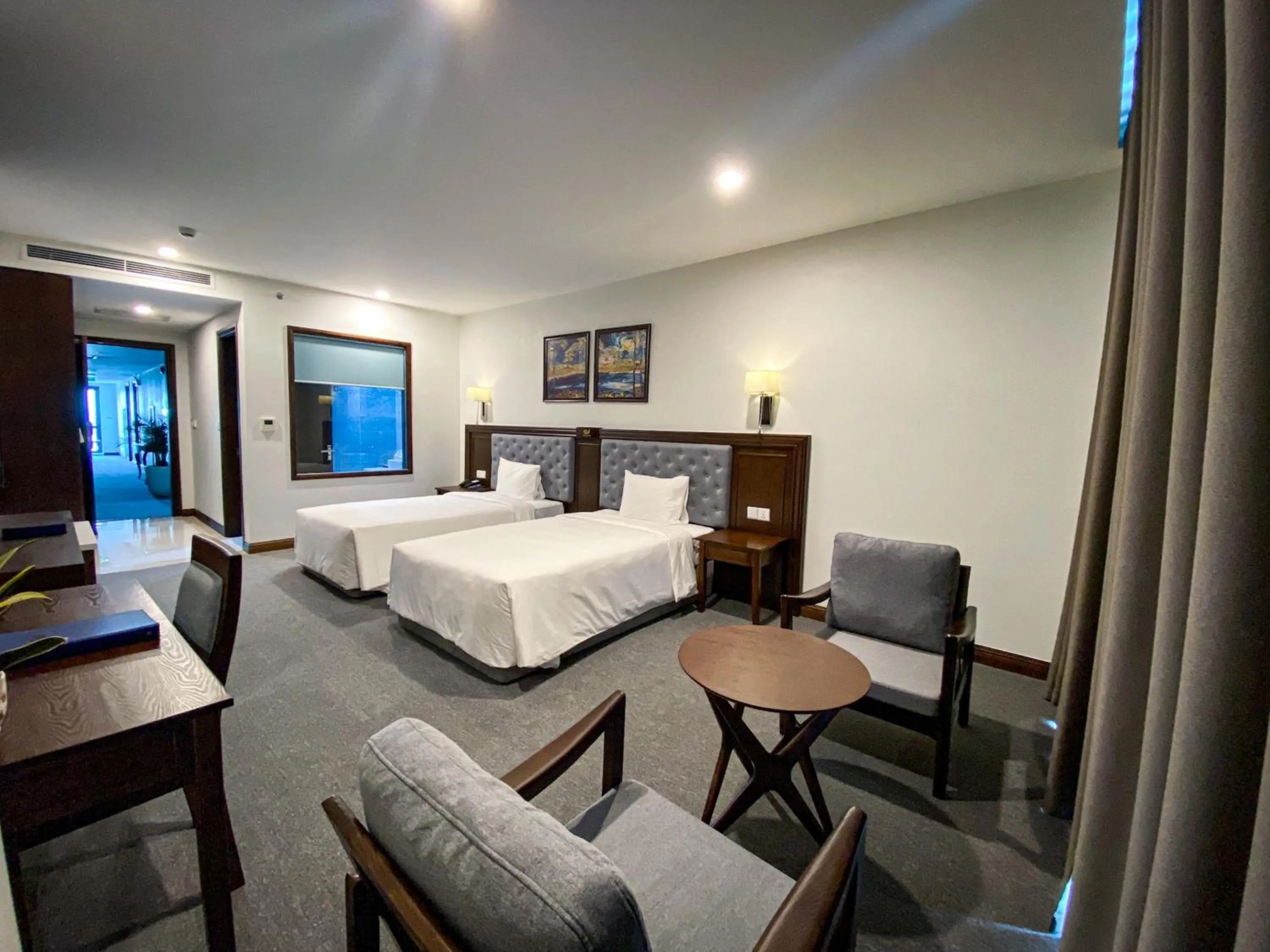 Bed in Peace Hotel Hạ Long