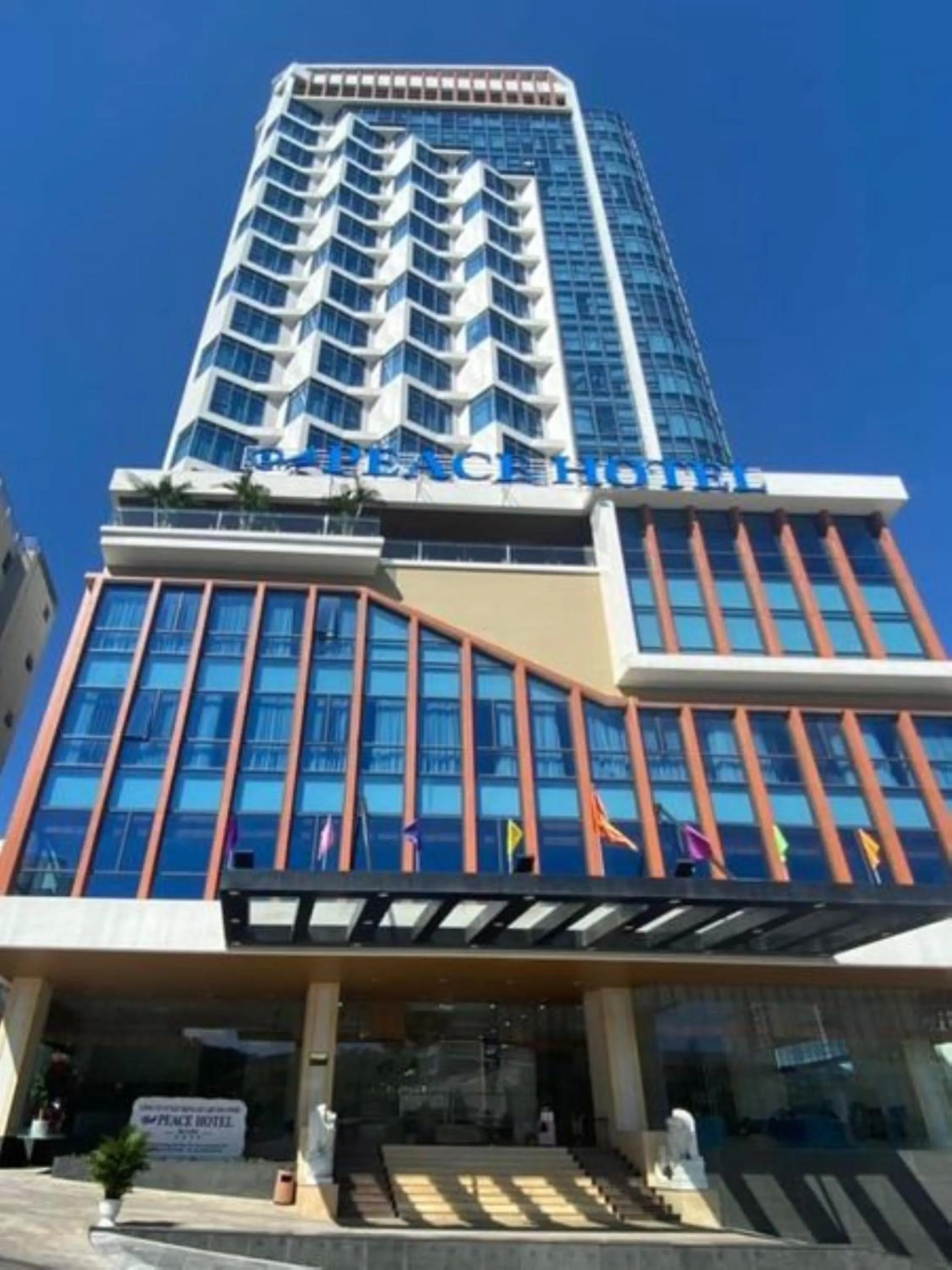 Property building in Peace Hotel Hạ Long