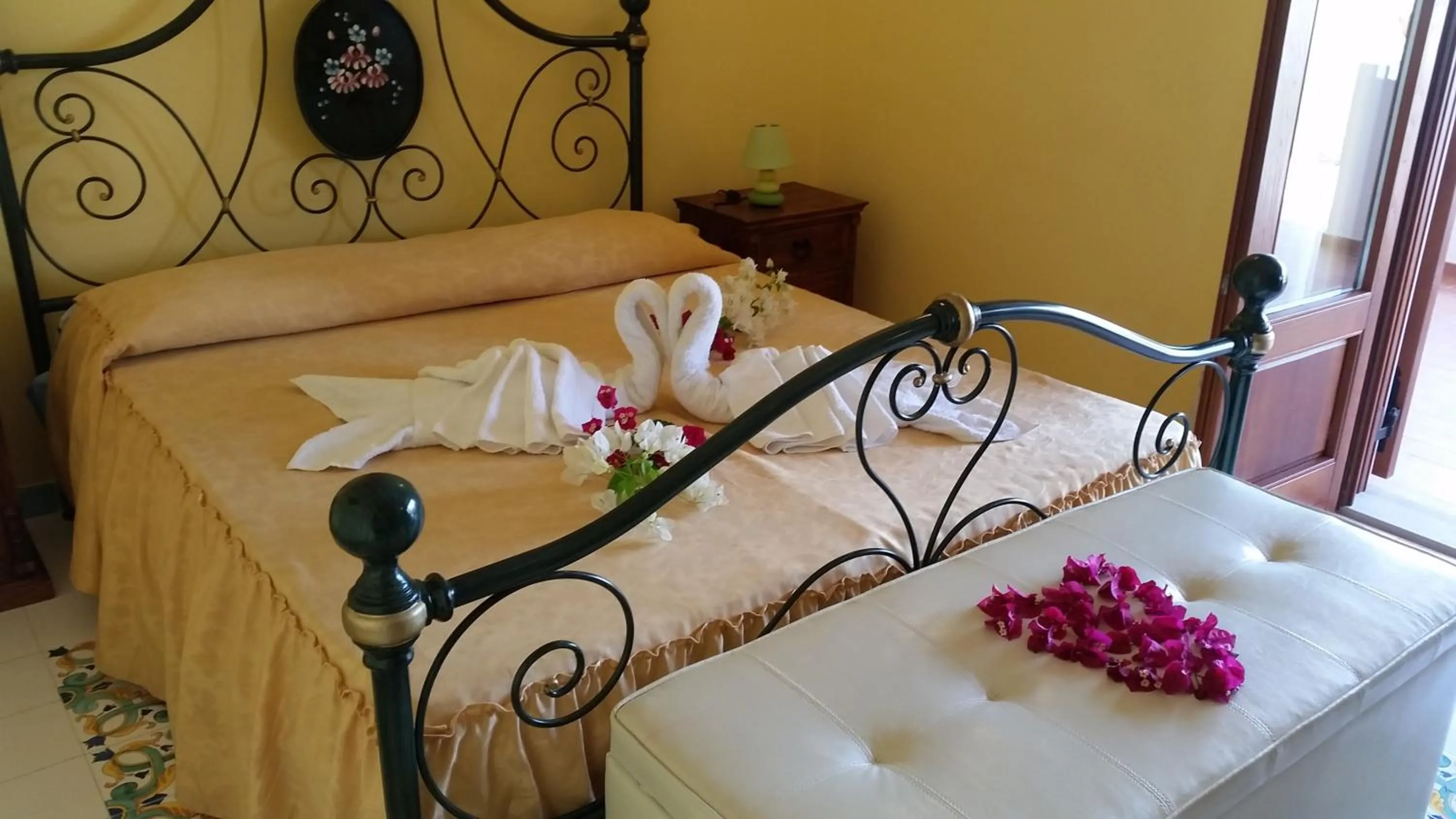 Bed in B&B Villa Maristella