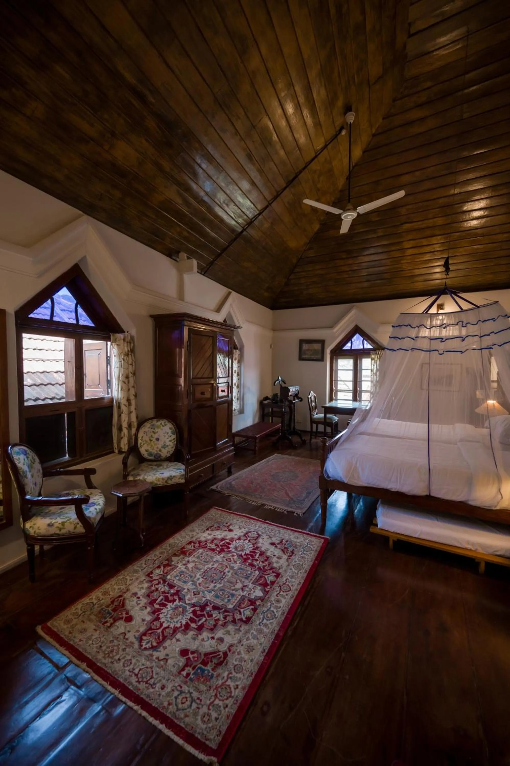 Bedroom, Bed in Old Courtyard Hotel