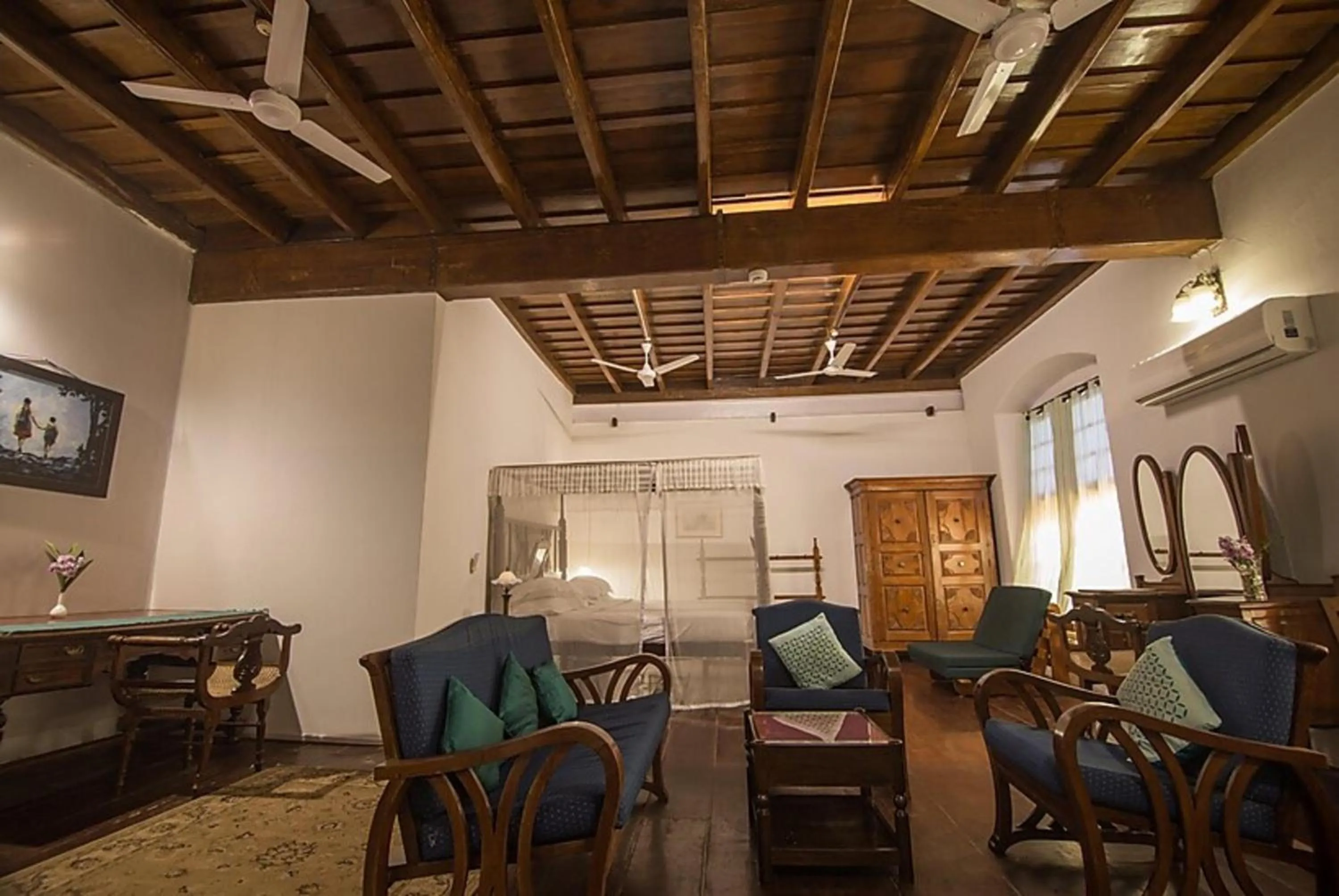 Lobby or reception in Old Courtyard Hotel