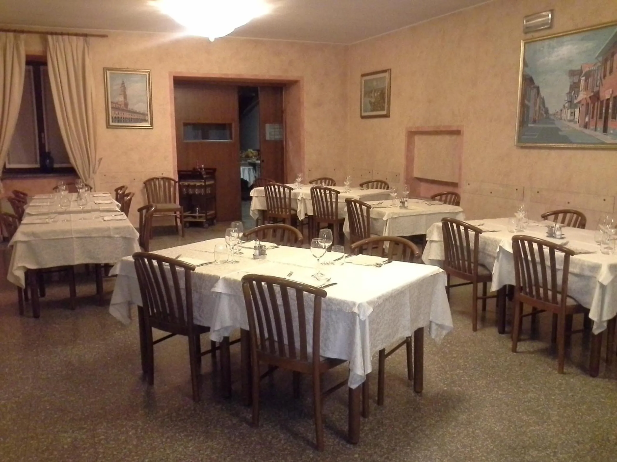 Restaurant/places to eat in Hotel Ticino Ristorante Chierico
