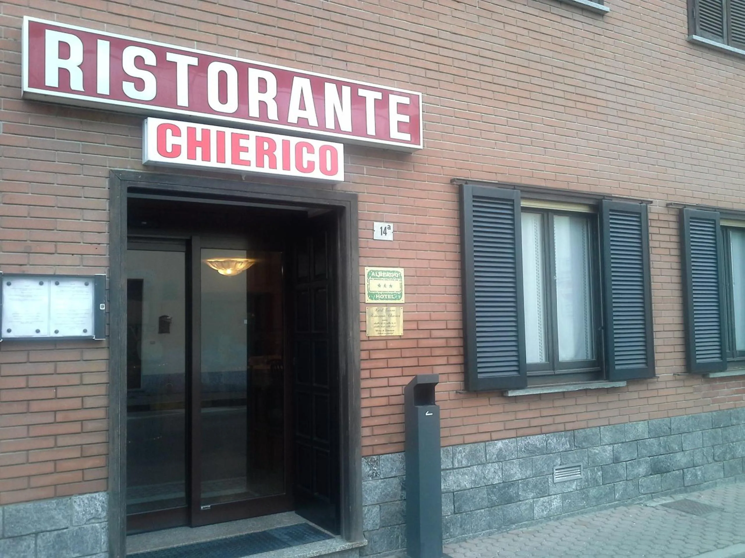Facade/entrance in Hotel Ticino Ristorante Chierico