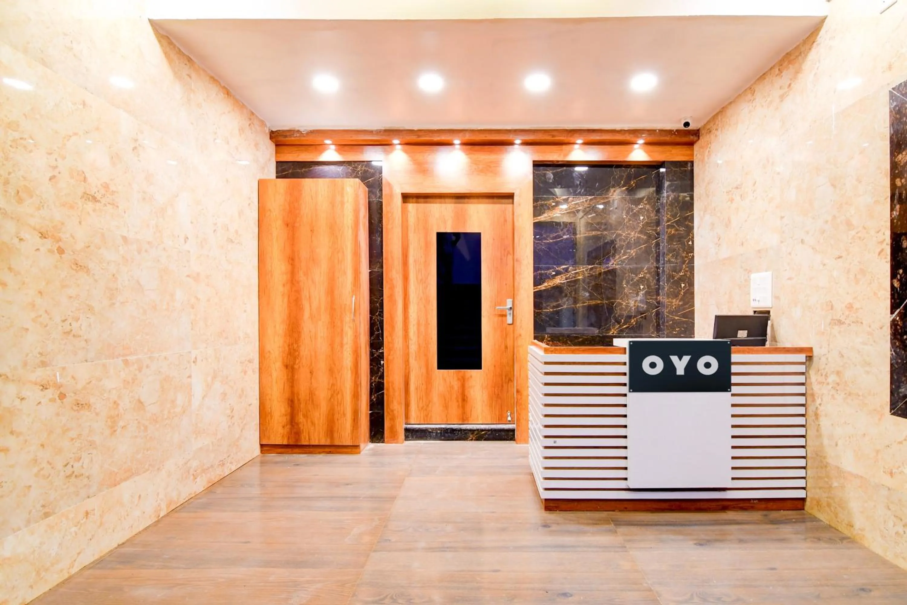 Lobby or reception in Hotel O Grand Inn