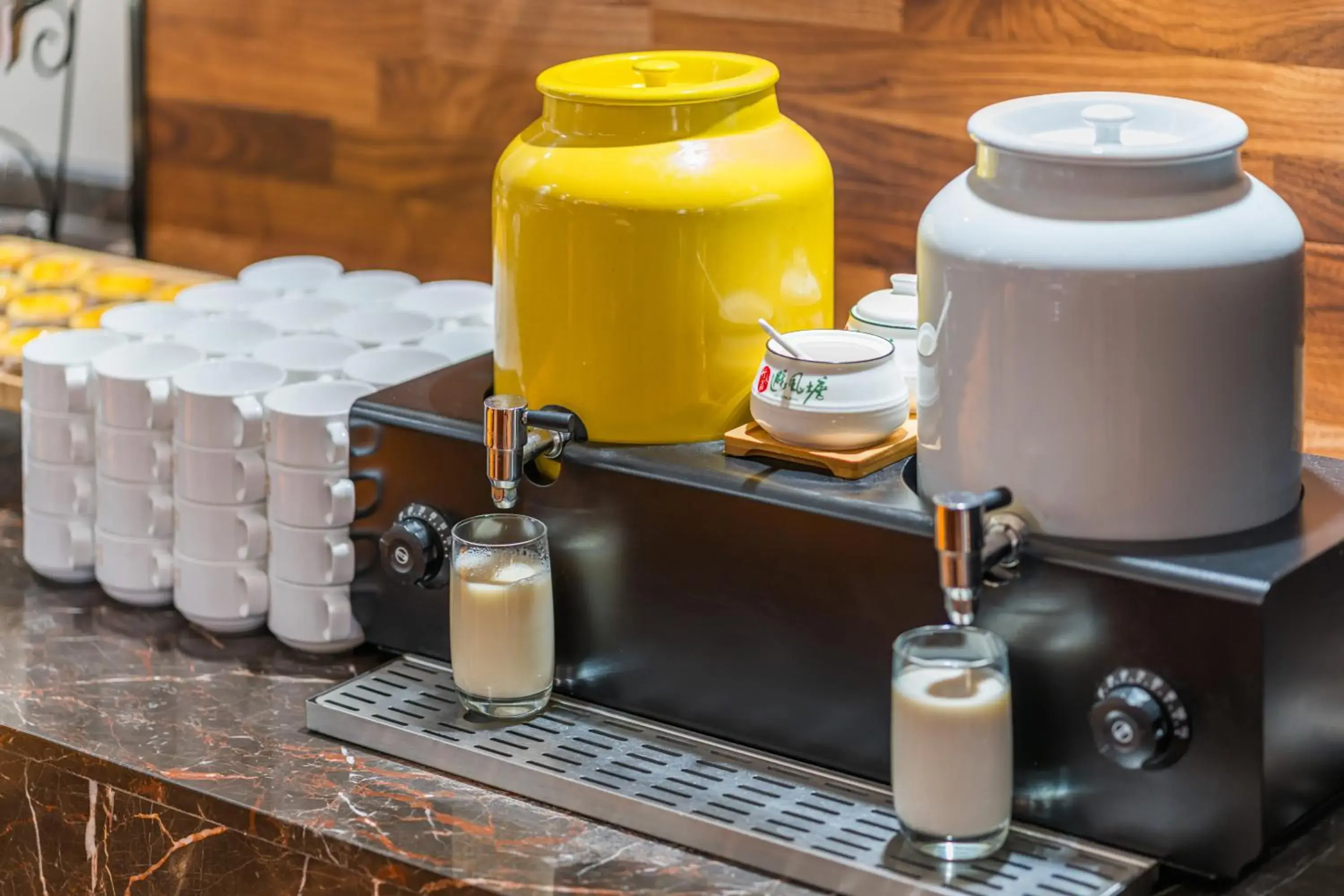 Restaurant/places to eat in GeMei Hotel Luoyang Longmen High-speed Railway Station Restaurant/places to eat in GeMei Hotel Luoyang Longmen High-speed Railway Station