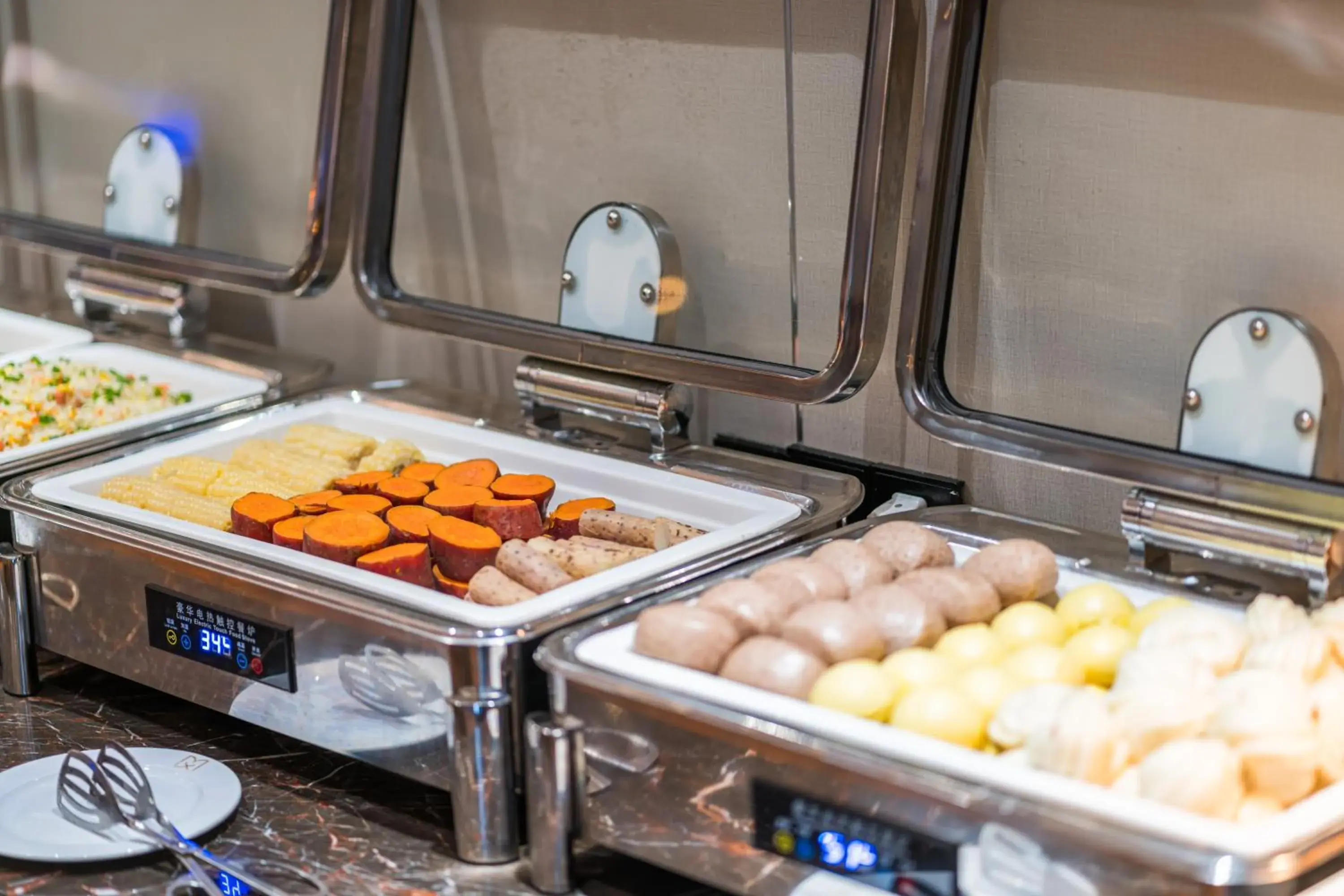 Restaurant/places to eat in GeMei Hotel Luoyang Longmen High-speed Railway Station Restaurant/places to eat in GeMei Hotel Luoyang Longmen High-speed Railway Station