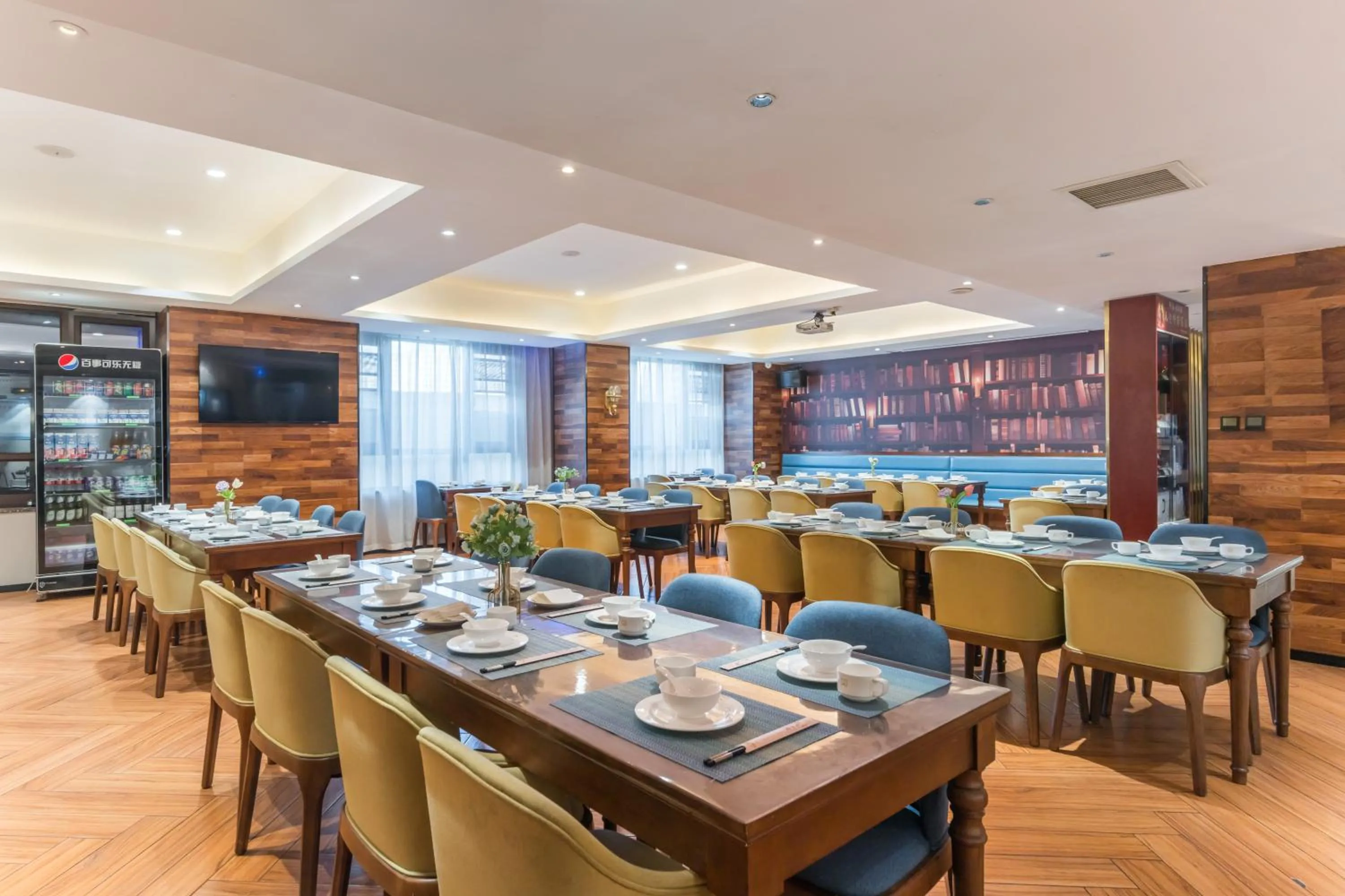 Restaurant/places to eat in GeMei Hotel Luoyang Longmen High-speed Railway Station