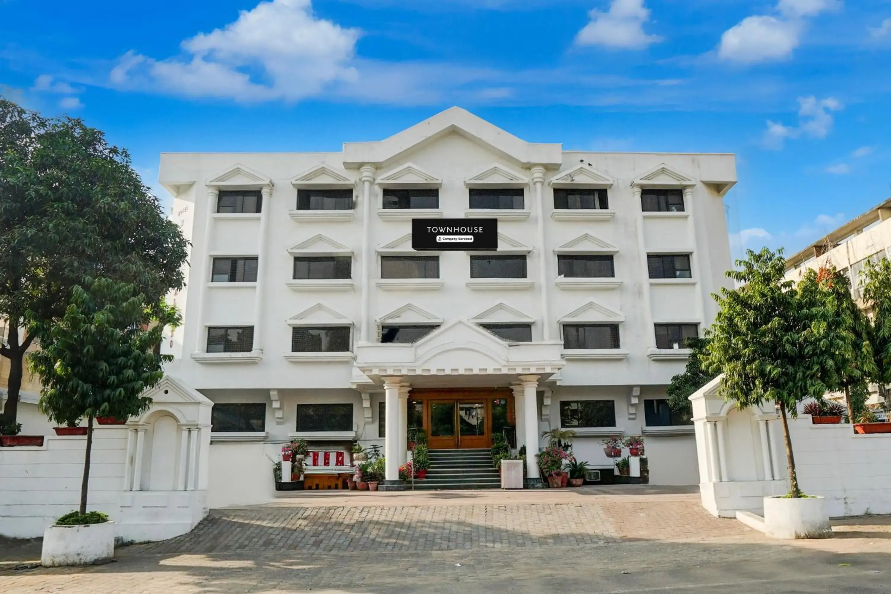 Super Townhouse Subhash Nagar Formerly Royal Palazzo Super Townhouse Subhash Nagar Formerly Royal Palazzo