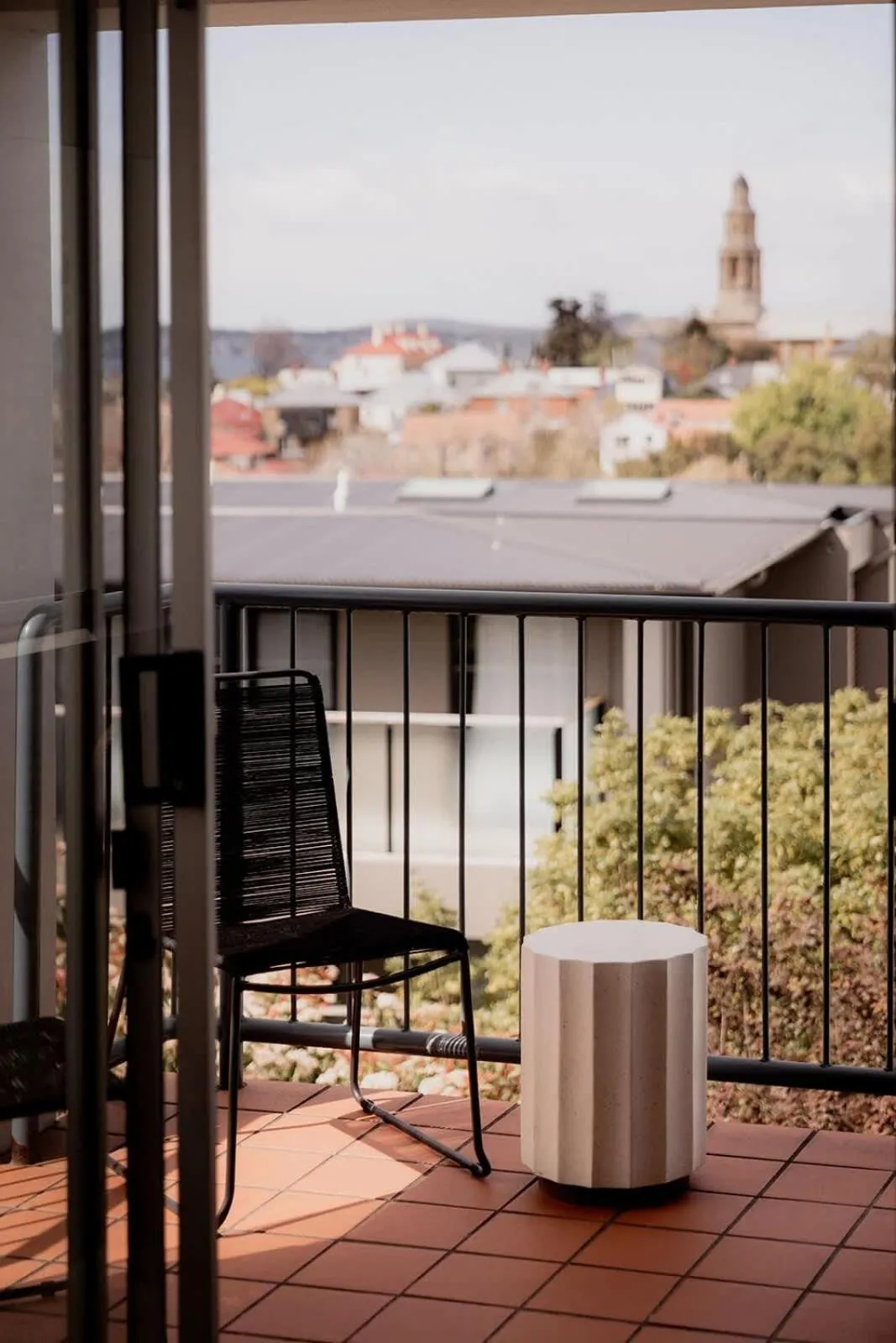 Battery Point apartment with river views