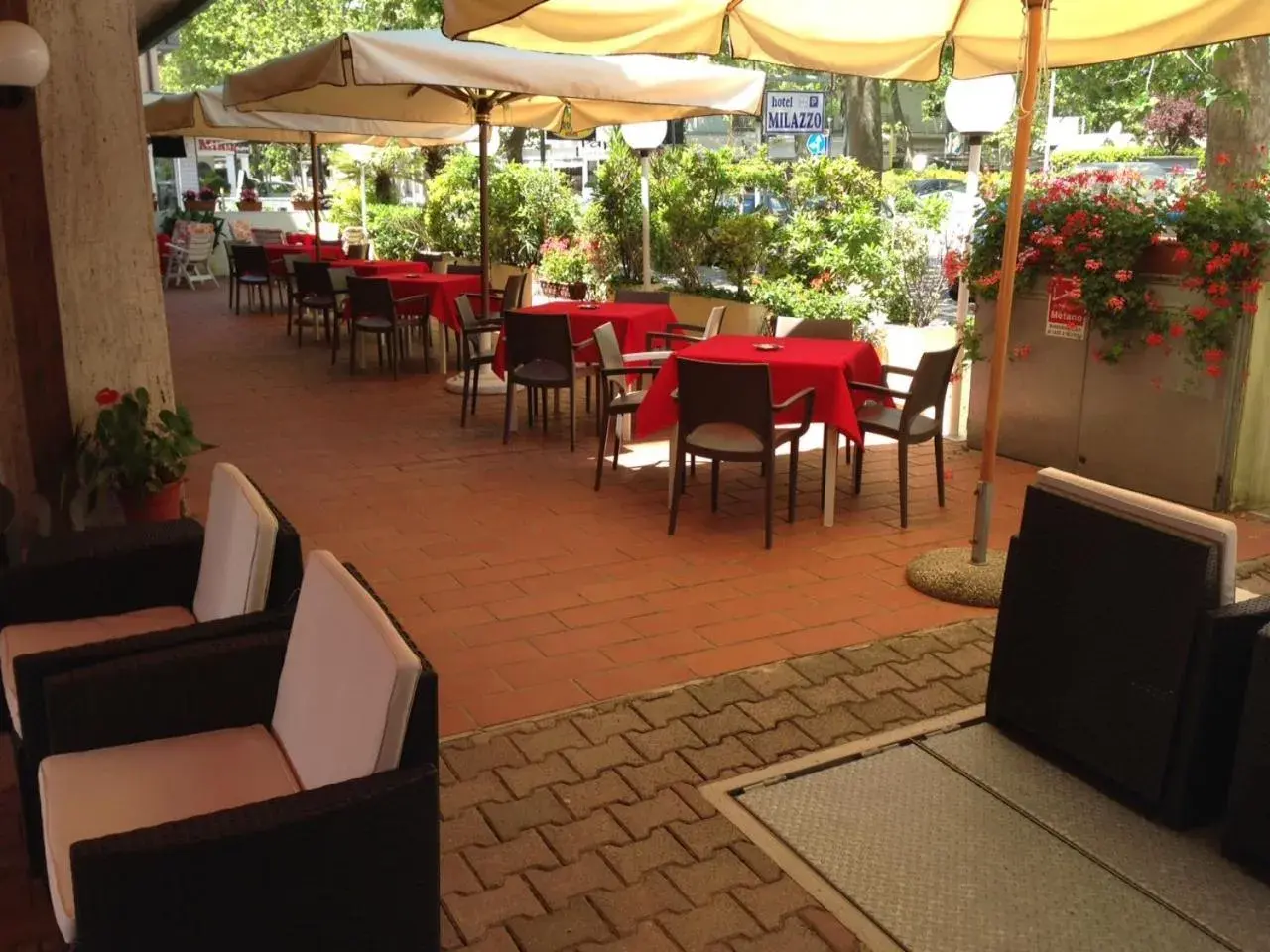 Property building, Restaurant/Places to Eat in Hotel Ondina e Milazzo