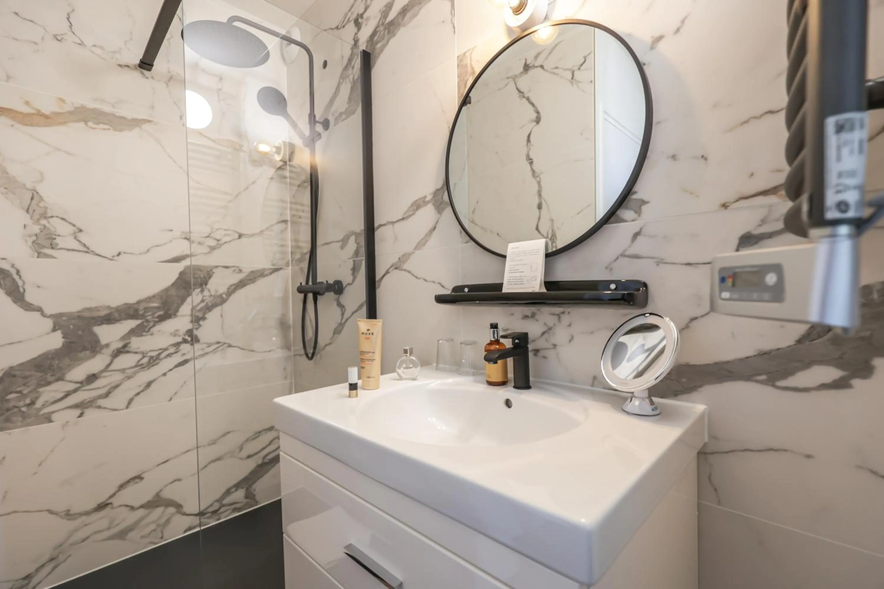 Bathroom in Ty Mad Hôtel