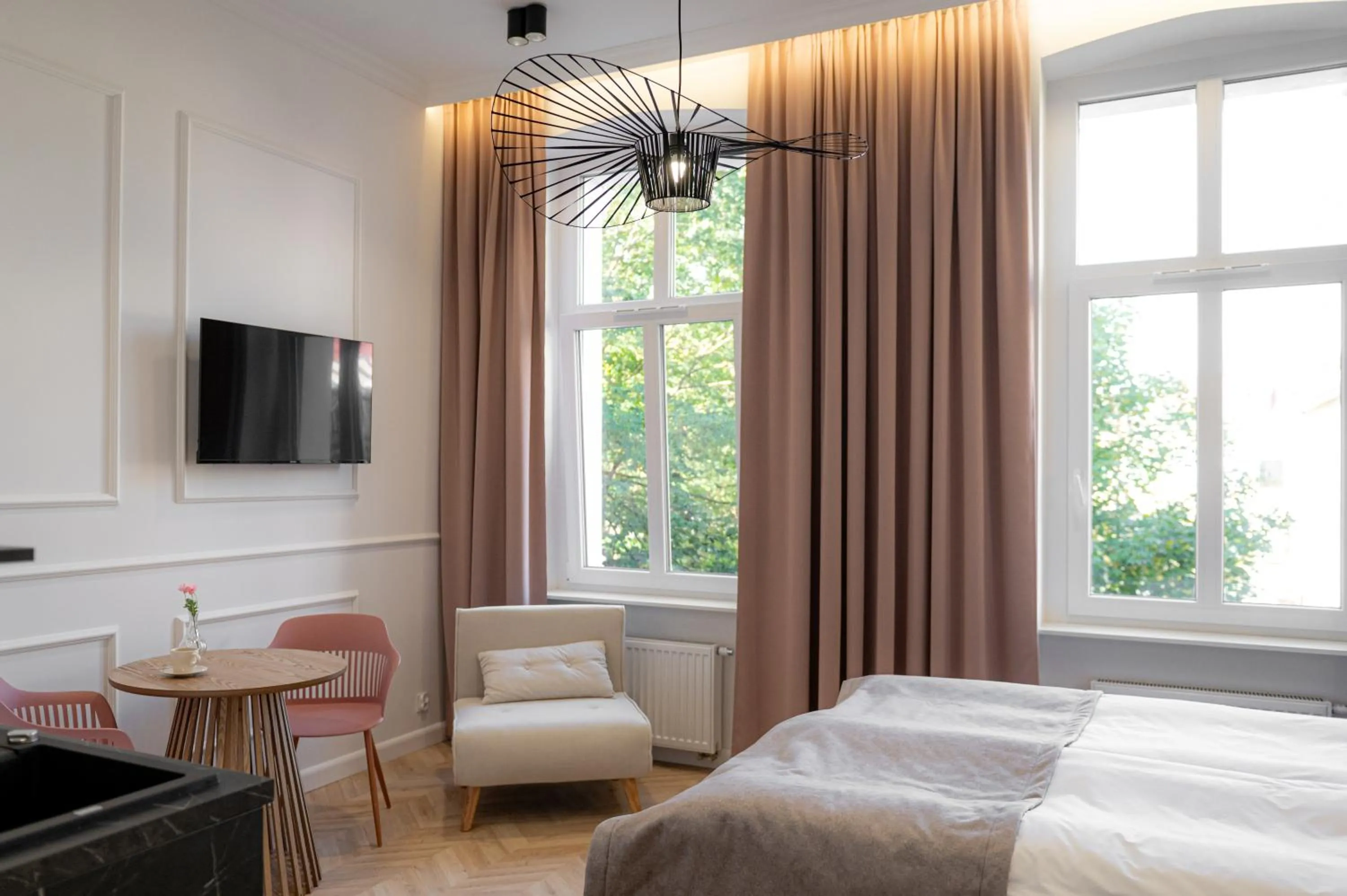 Nightclub / DJ, Bed in Stara Drukarnia Aparthotel