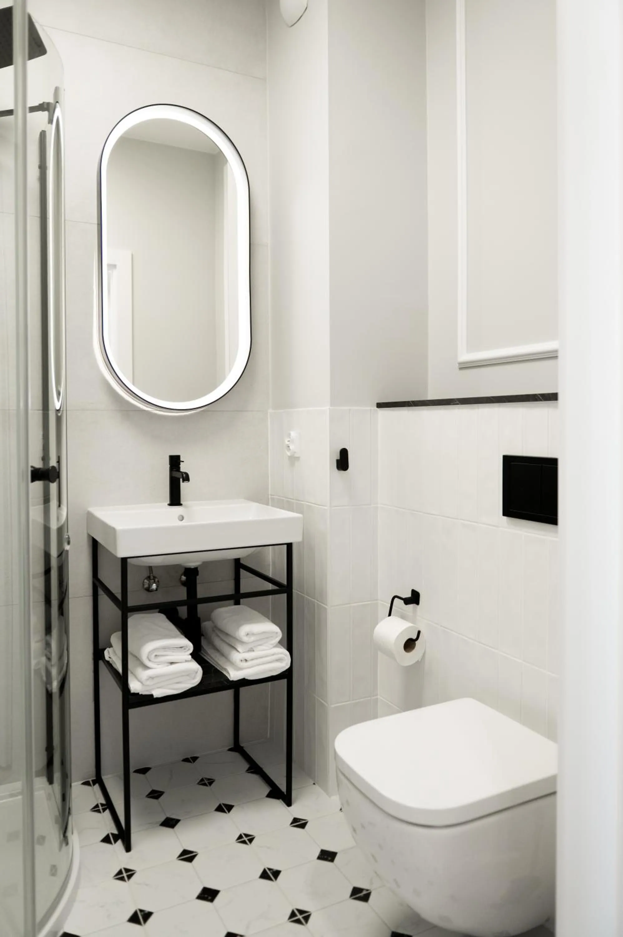 Shower in Stara Drukarnia Aparthotel