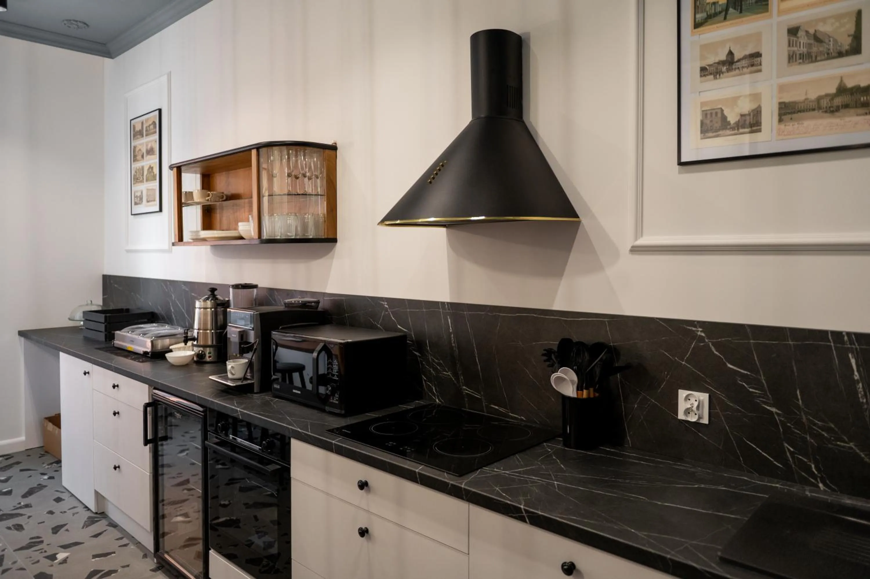 Coffee/tea facilities in Stara Drukarnia Aparthotel