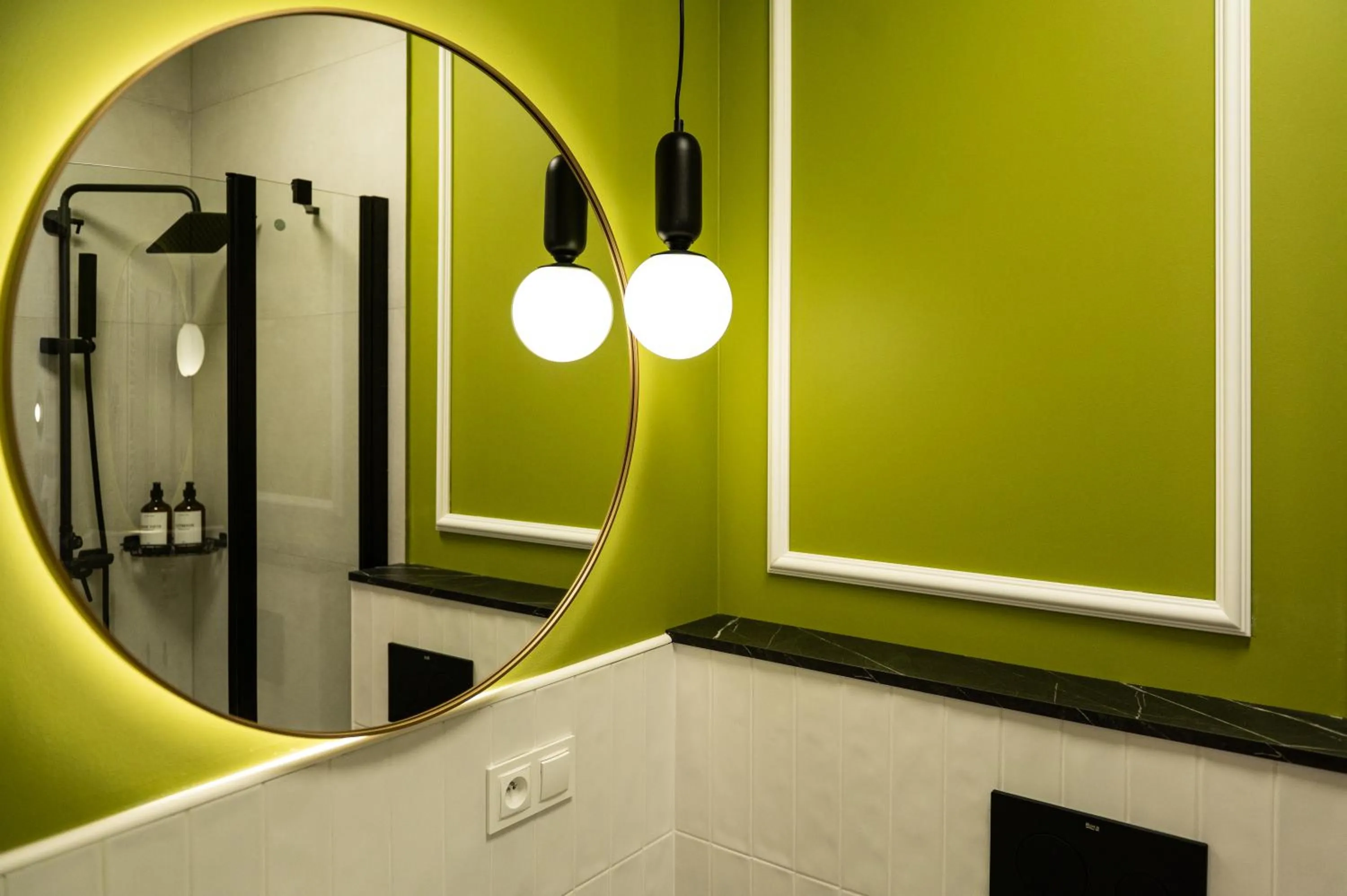 Shower in Stara Drukarnia Aparthotel
