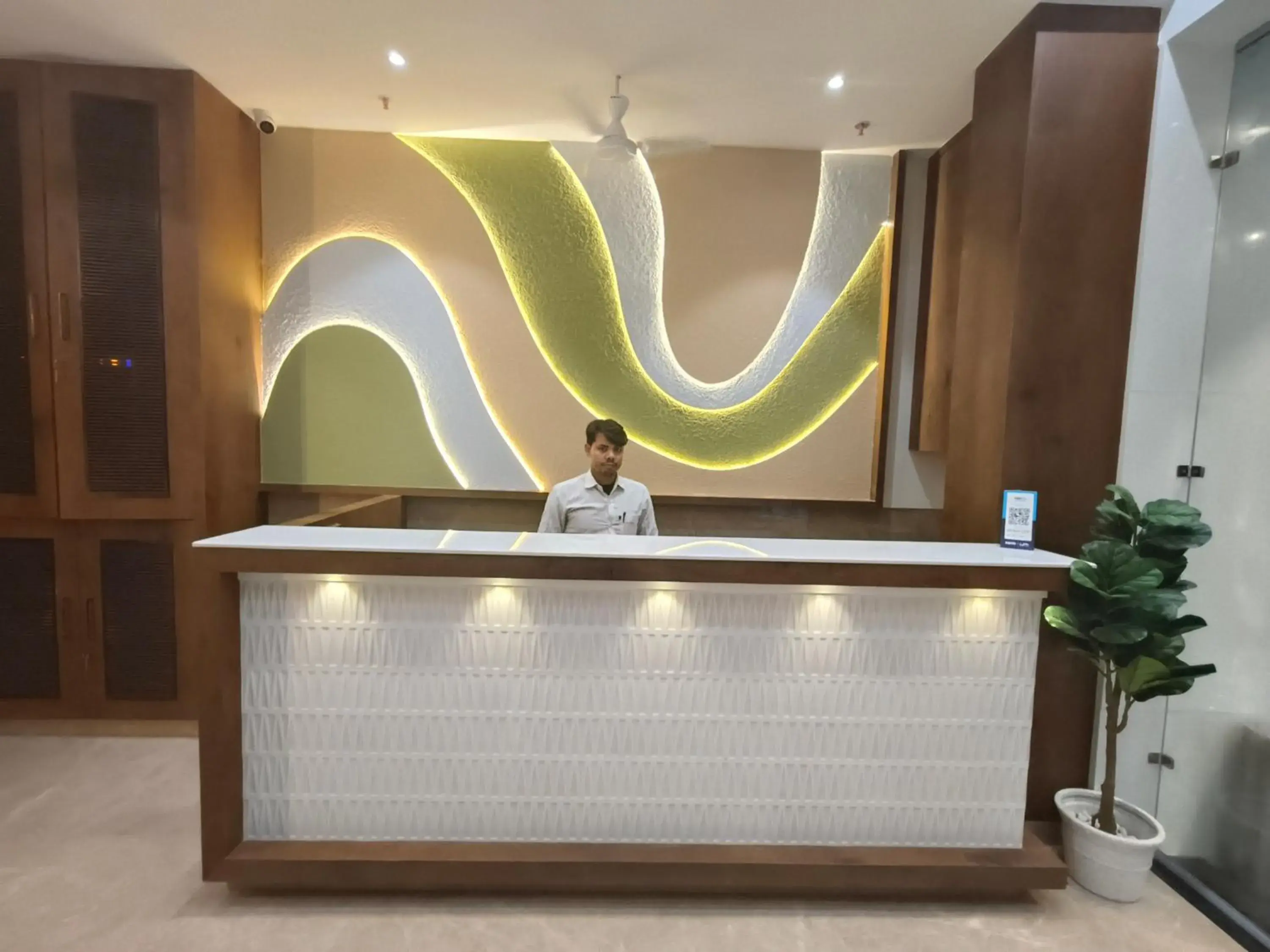 Lobby or reception in Hotel Sonesta Suites - Thane Lobby or reception in Hotel Sonesta Suites - Thane