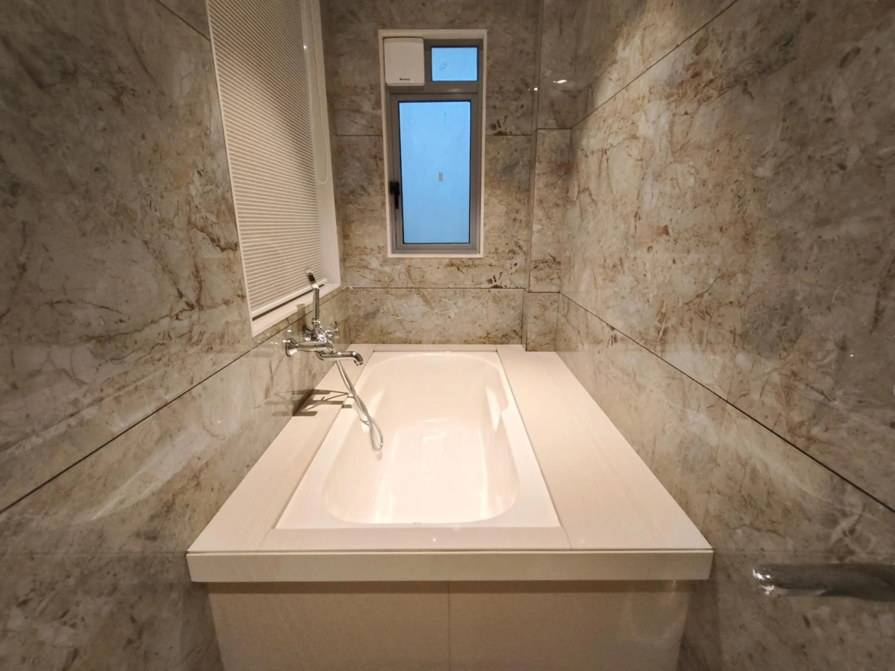 Bath in Hotel Sonesta Suites - Thane