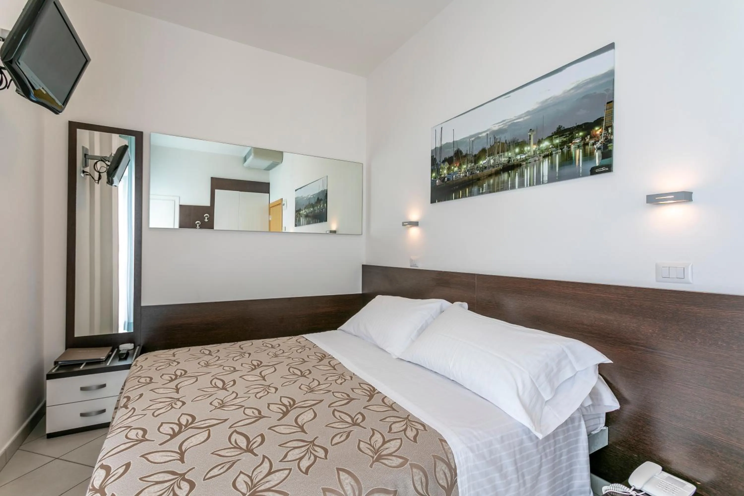 Bedroom in Hotel Baya - in centro, sul mare