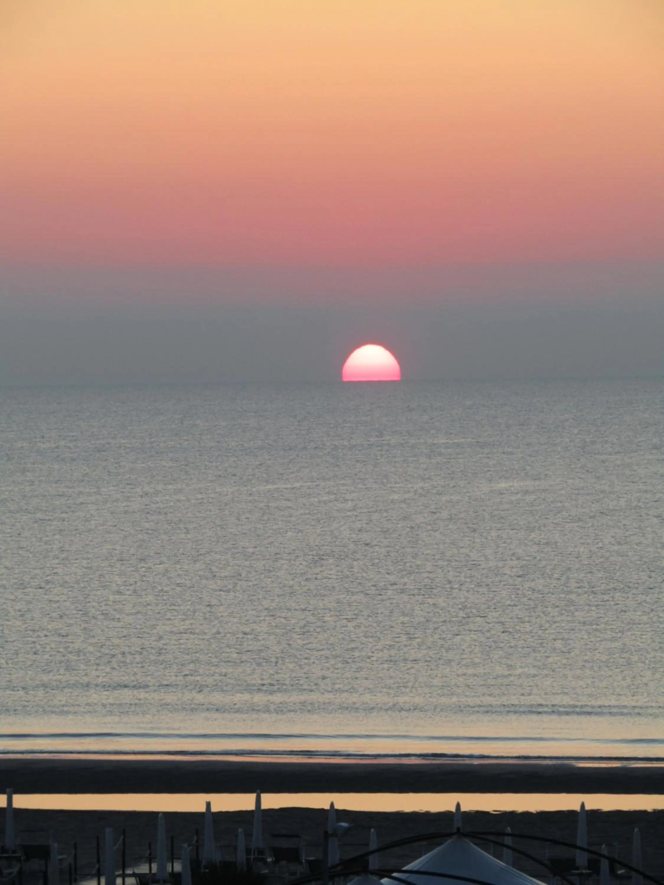 Sea view in Hotel Baya - in centro, sul mare