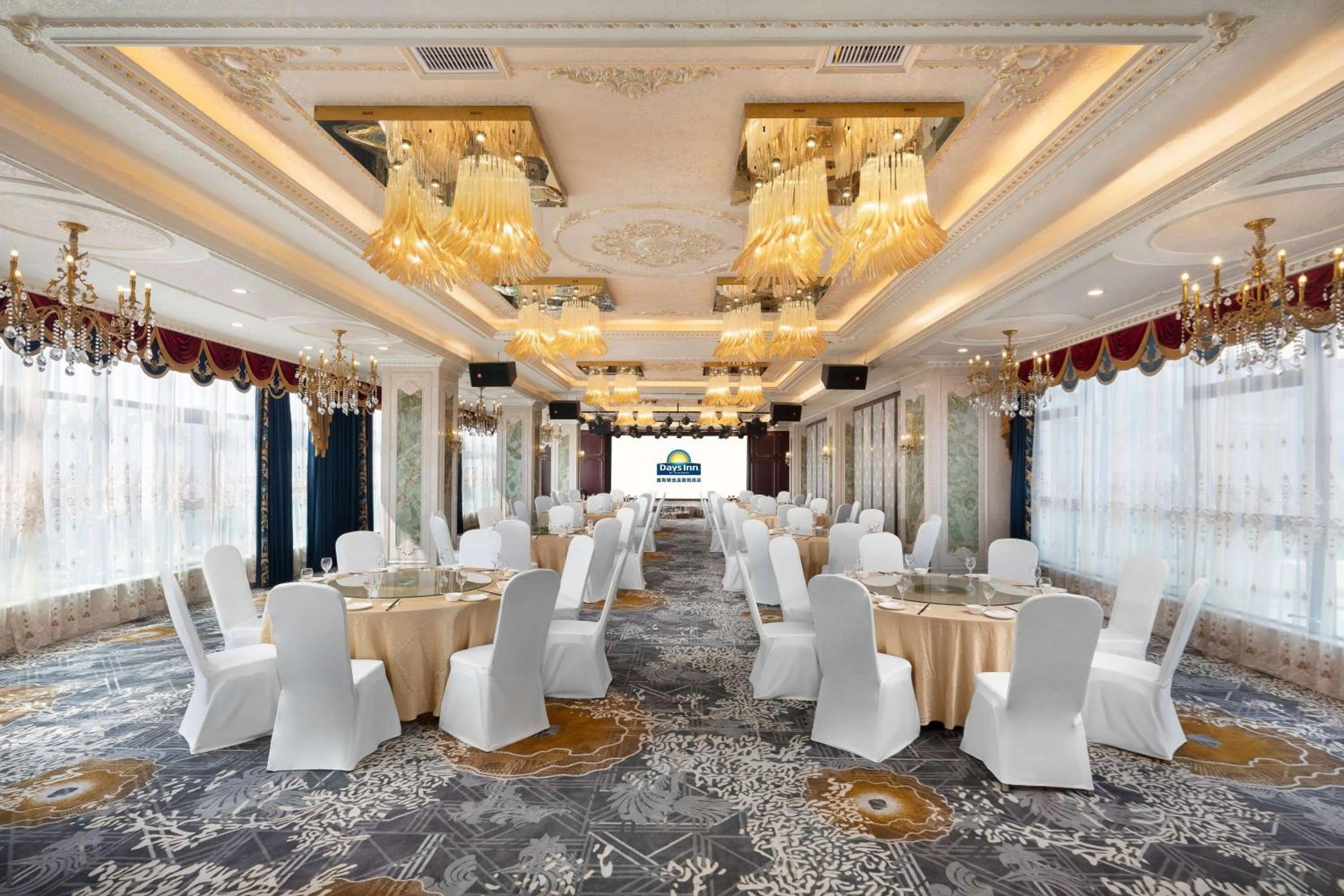 Meeting/conference room in Days Inn by Wyndham Chongqing Jiulongpo