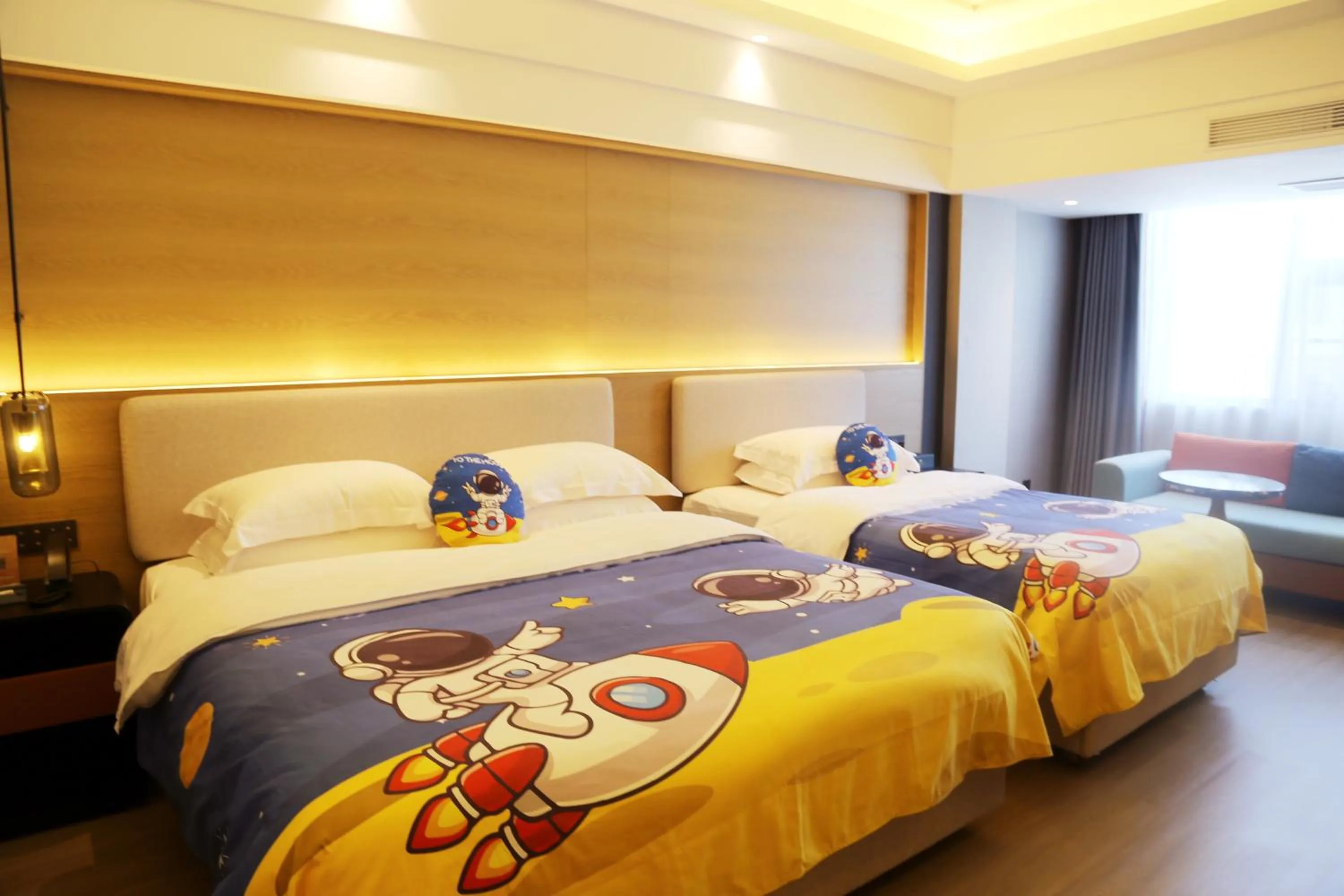 Bed in La Quinta by Wyndham Qionghai Yinhai