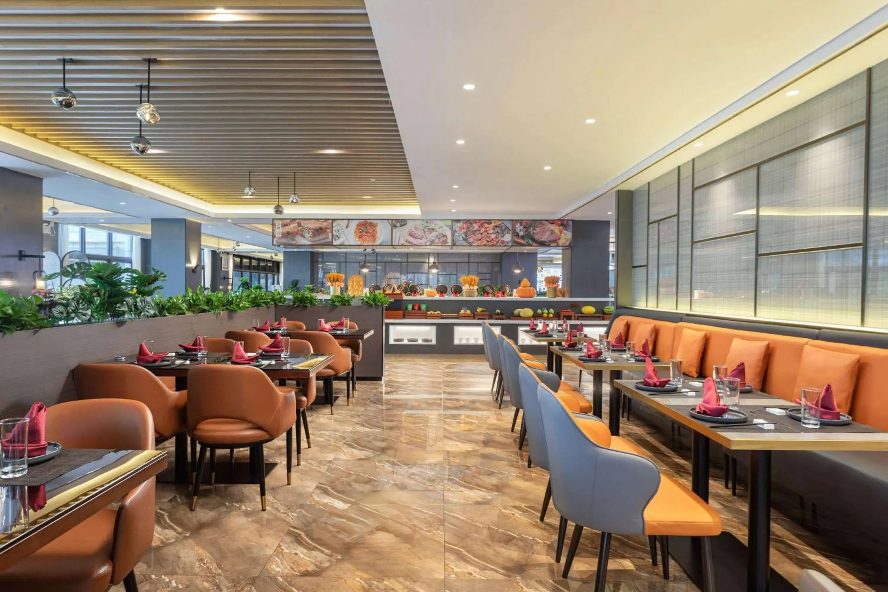 Restaurant/places to eat in La Quinta by Wyndham Qionghai Yinhai Restaurant/places to eat in La Quinta by Wyndham Qionghai Yinhai