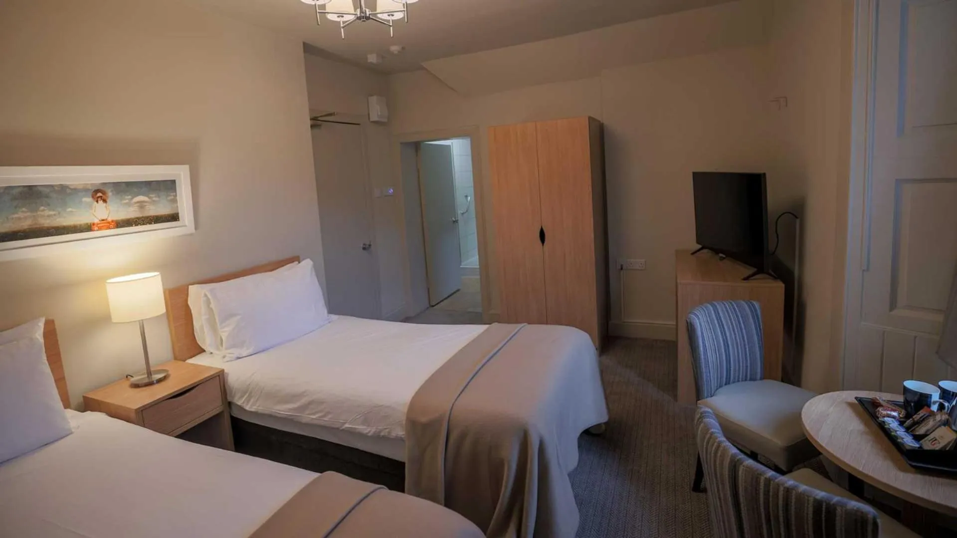 Bed in The Tarbet Hotel