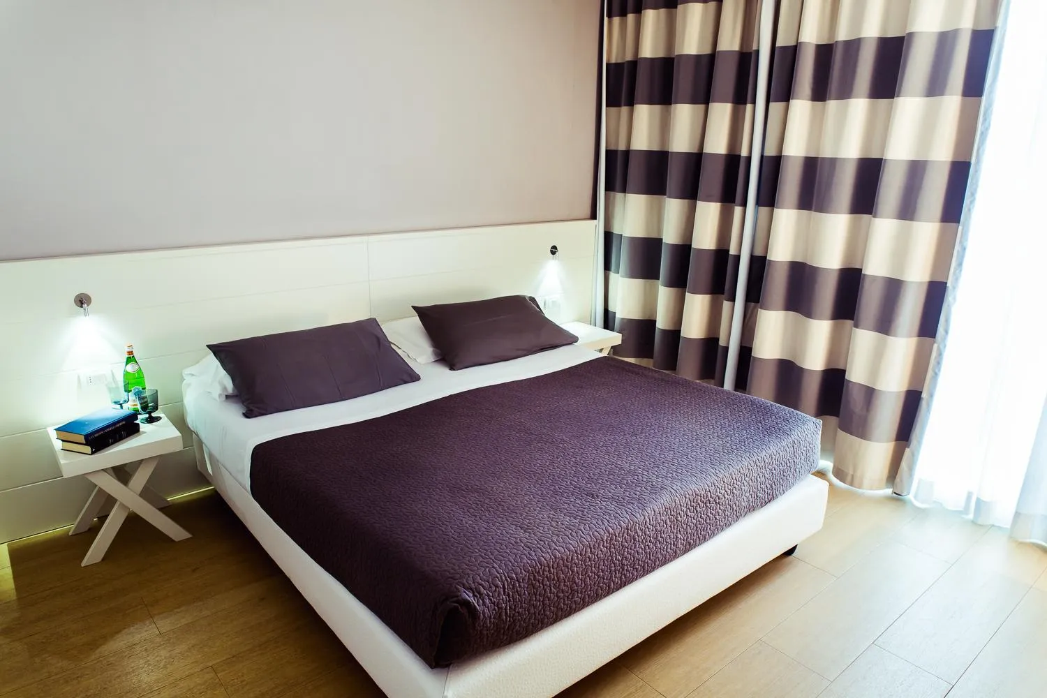 Day, Bed in Hotel Prestigio