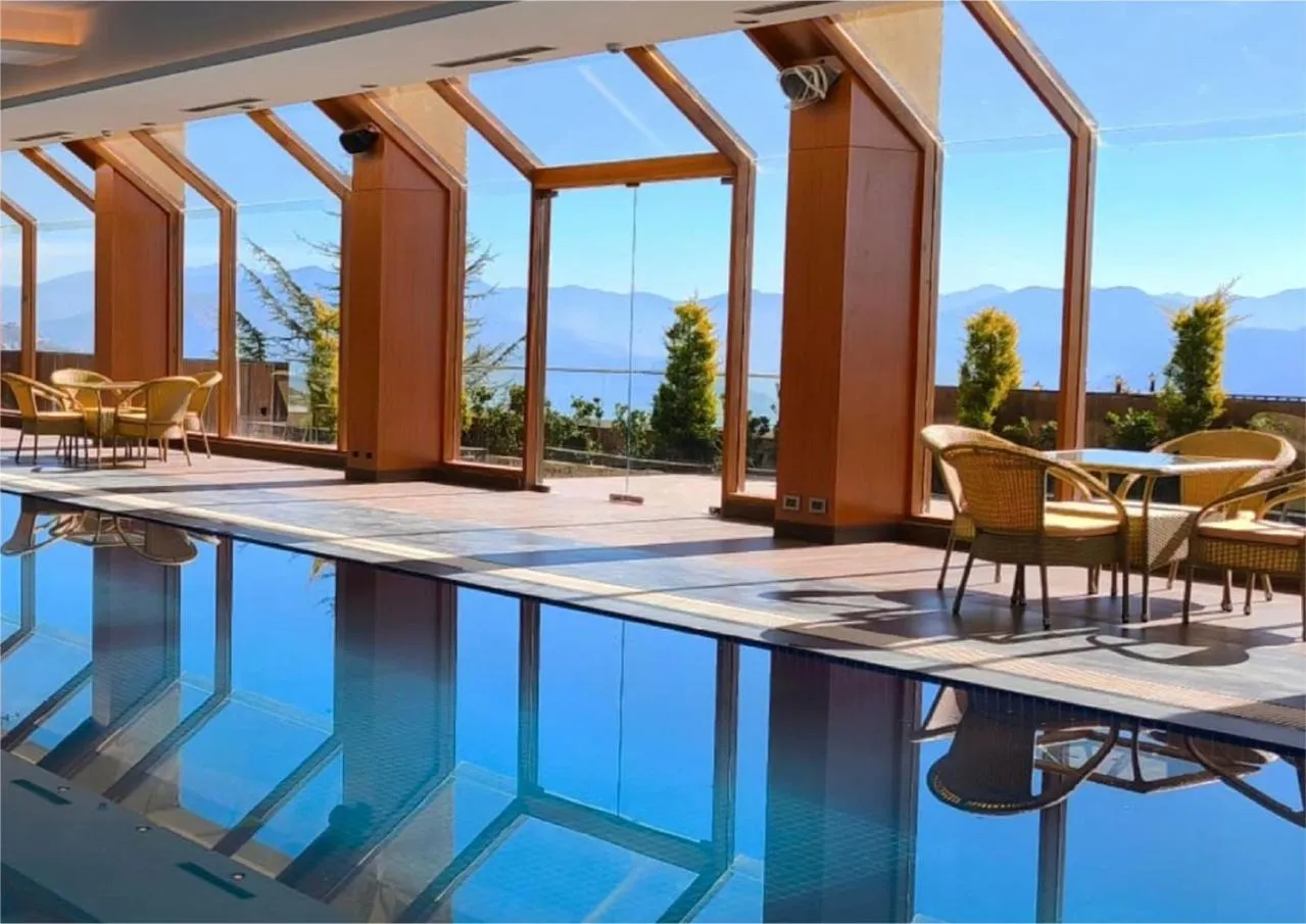 Swimming pool in dusitD2 Fagu, Shimla